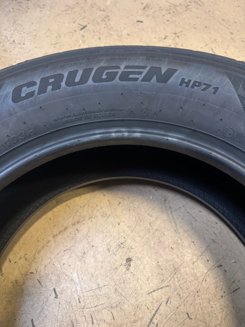 KUMHO CRUGEN HP71 BSW P 225 70 16 103H ALL SEASON TIRE 2248253