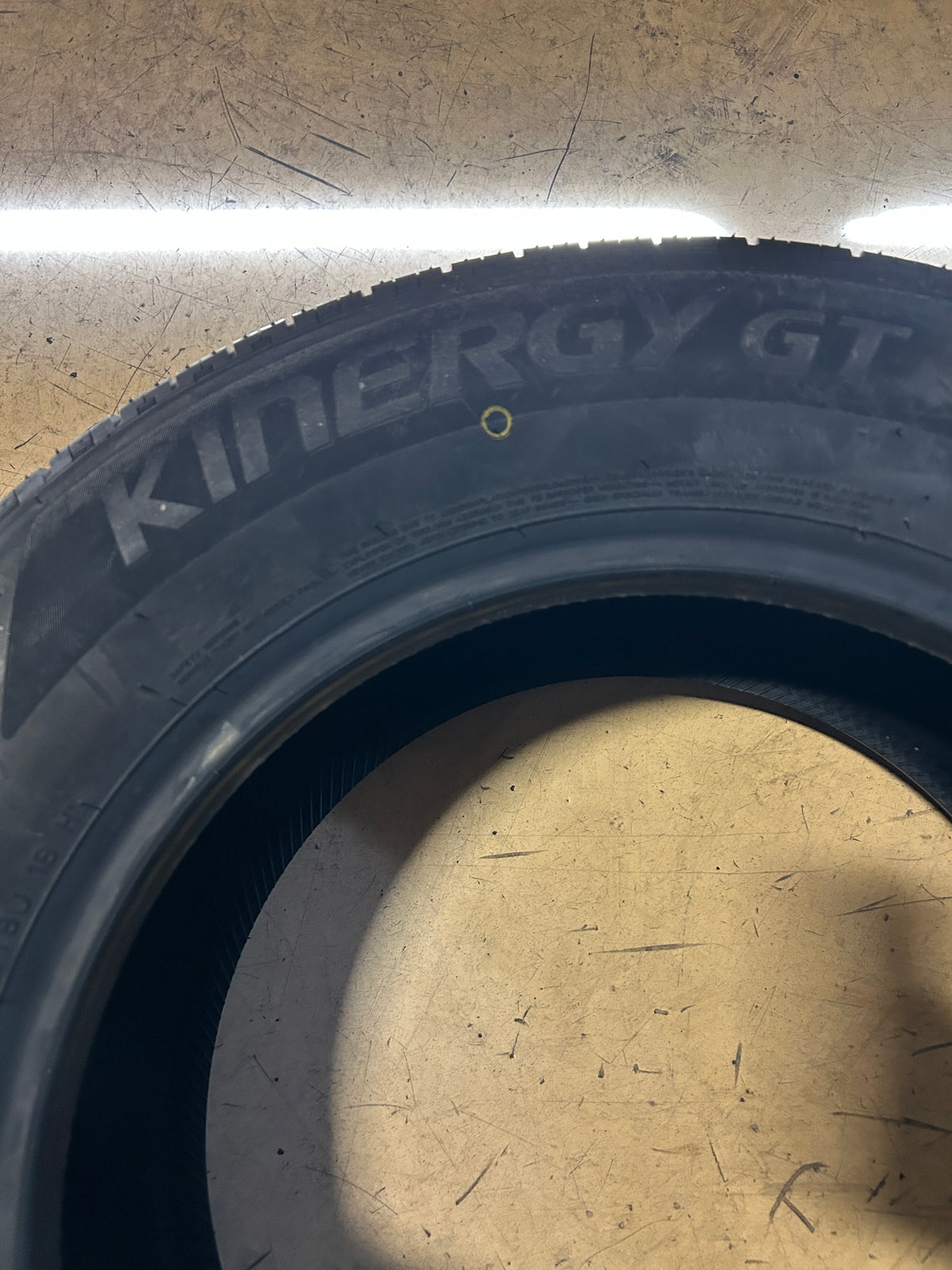 NOS HANKOOK KINERGY GT BSW P 225 65 16 100H ALL SEASON TIRE 1021374