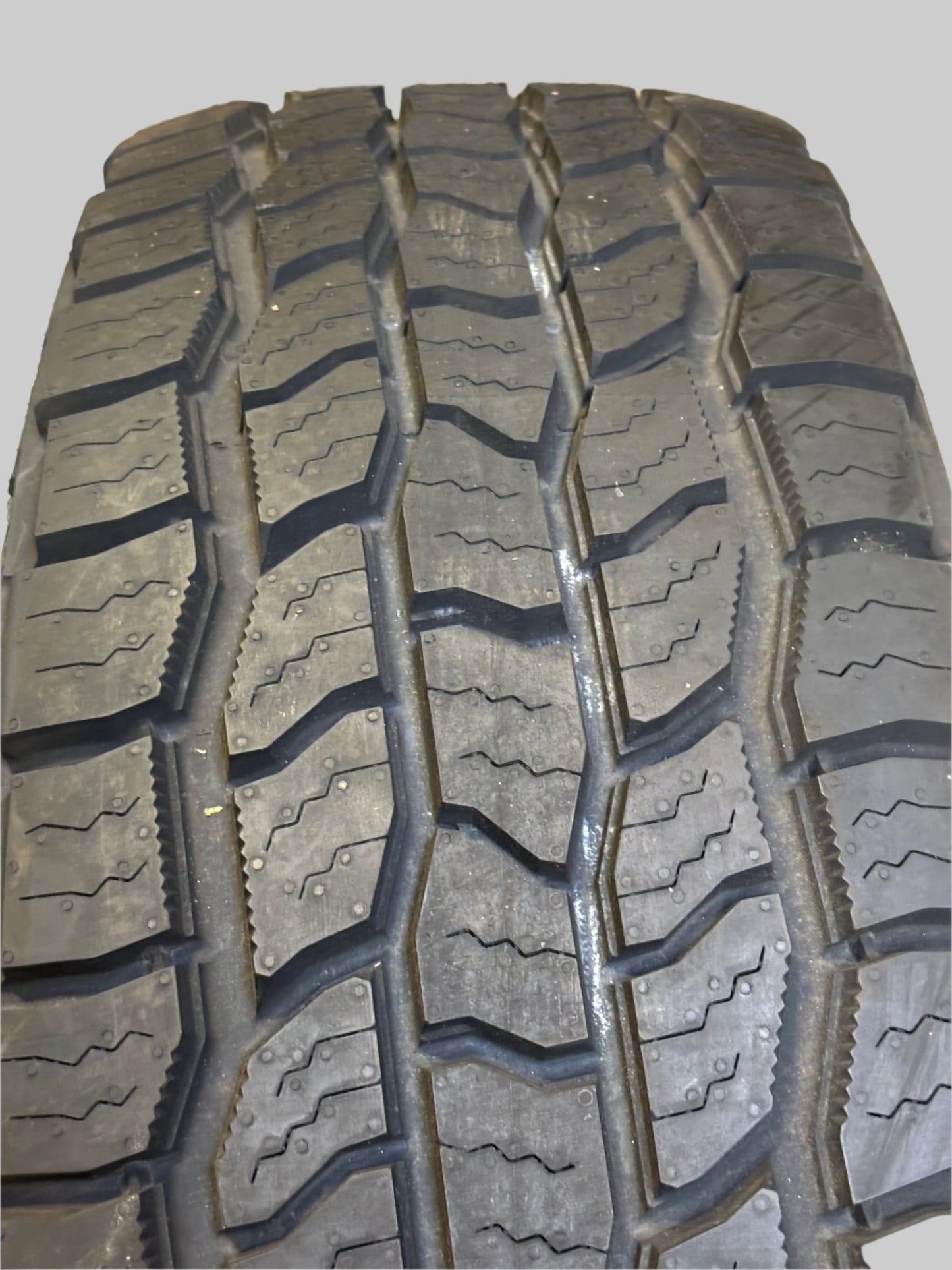 COOPER DISCOVERER A/T3 LT RWL LT 265 70 17 112/109S LRC 6PLY ALL TERRAIN TIRE 170001001