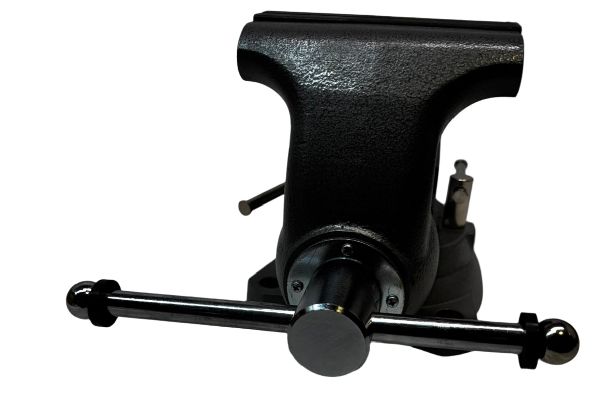 WILTON TRADESMAN VISE 6-1/2"JAW WIDTH 6" JAW OPENING 4" THROAT DEPTH 1765