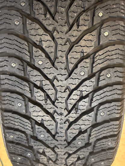 NOKIAN HAKKAPELIITTA C4 P 235 65 16C 121/119R 10PLY SNOW STUDDED TIRE TS32797