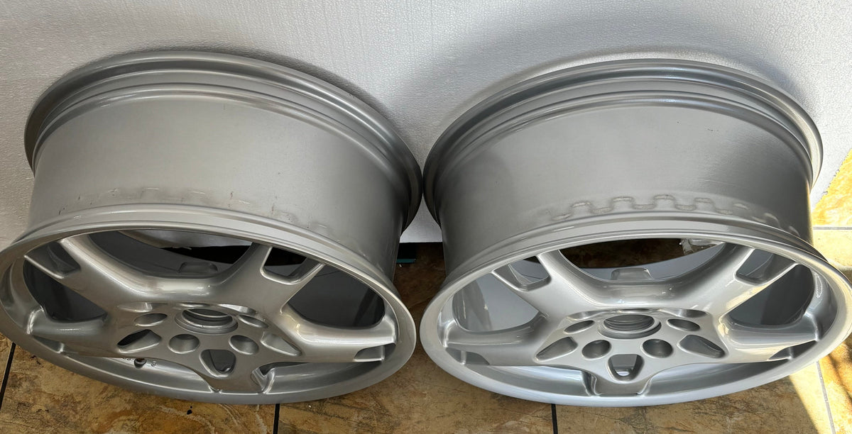 4 GENUINE PORSCHE CARRERA 997 8X19 11X19 STAGGARD WHEEL SET 99736215600 99736216201