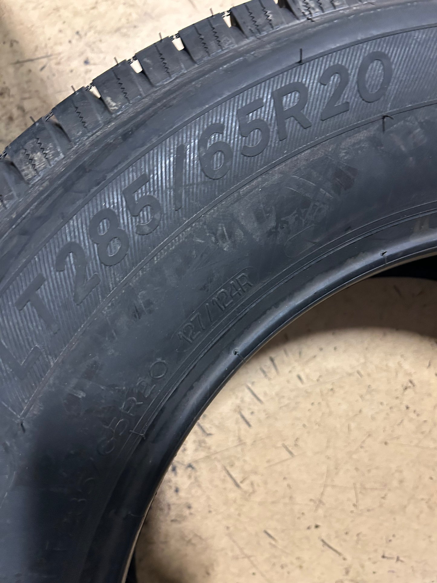 2 MICHELIN DEFENDER LTX M/S BSW LT 285 65 20 127/124R 10PLY ALL SEASON TIRE 43858