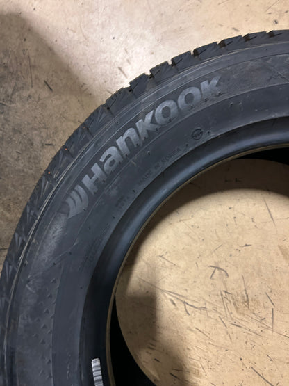 NOS HANKOOK WINTER ICEPT IZ2 BSW P 215 55 16 93T WINTER TIRE 1020345