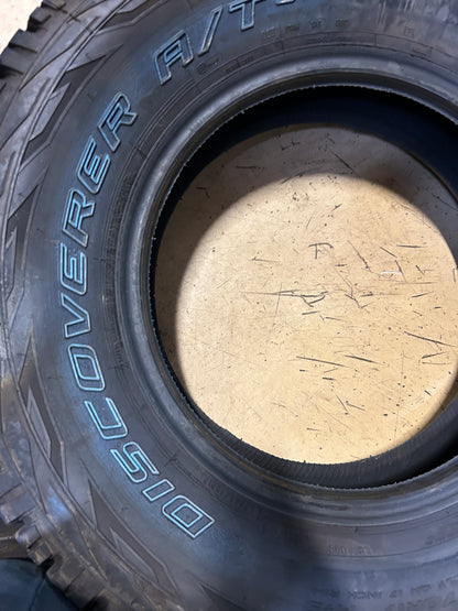 USED 16/32" COOPER DISCOVERER A/T3 OWL LT 265/70R17 112/109S 6PLY TIRE 170001001