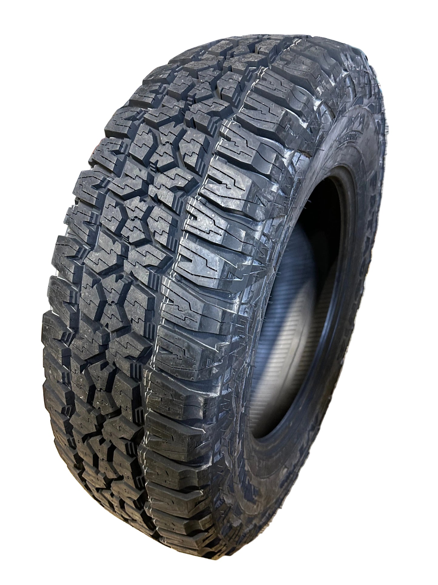 MILESTAR PATAGONIA A/T PRO BSW P 235 75 17 109T ALL TERRAIN TIRE 22021001