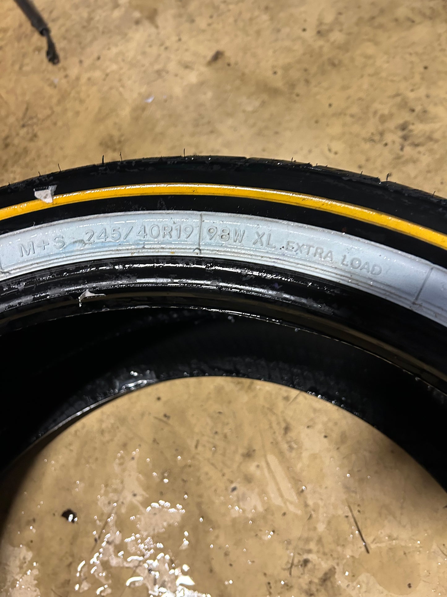 VOGUE CUSTOM BUILT RADIAL VIII WG P 245 40 19 98W XL PERFORMANCE TIRE 3206300