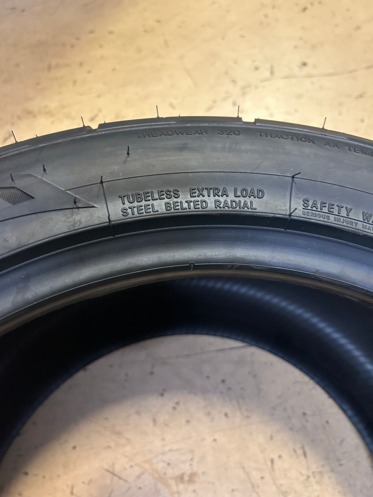 NITTO NT555 G2 BSW P 315 35 17 106W XL UHP TIRE 211340