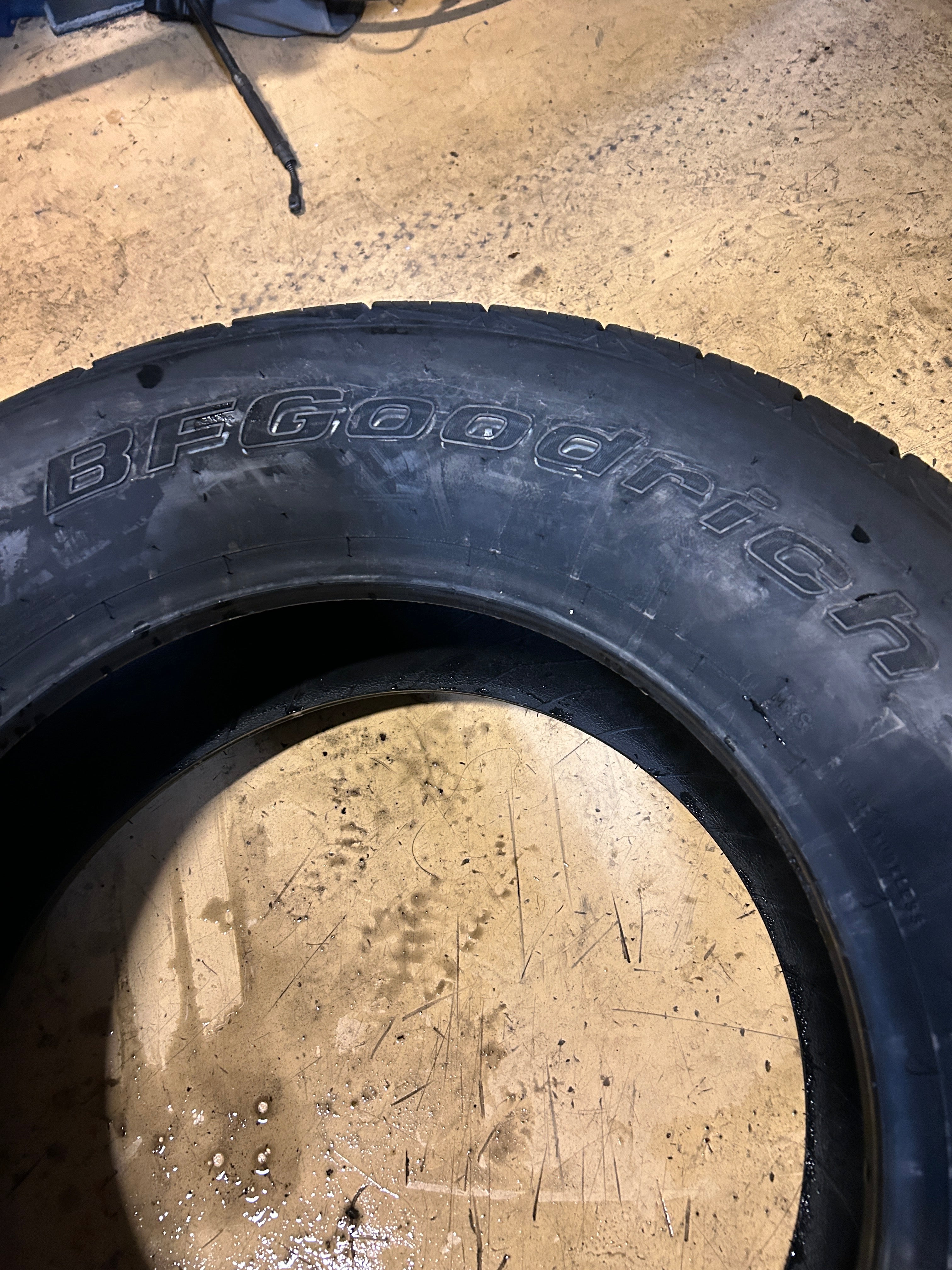 4 BFGOODRICH ADVANTAGE CONTROL HT ALL SEASON BSW P 275 65 18 116T TIRE 04034