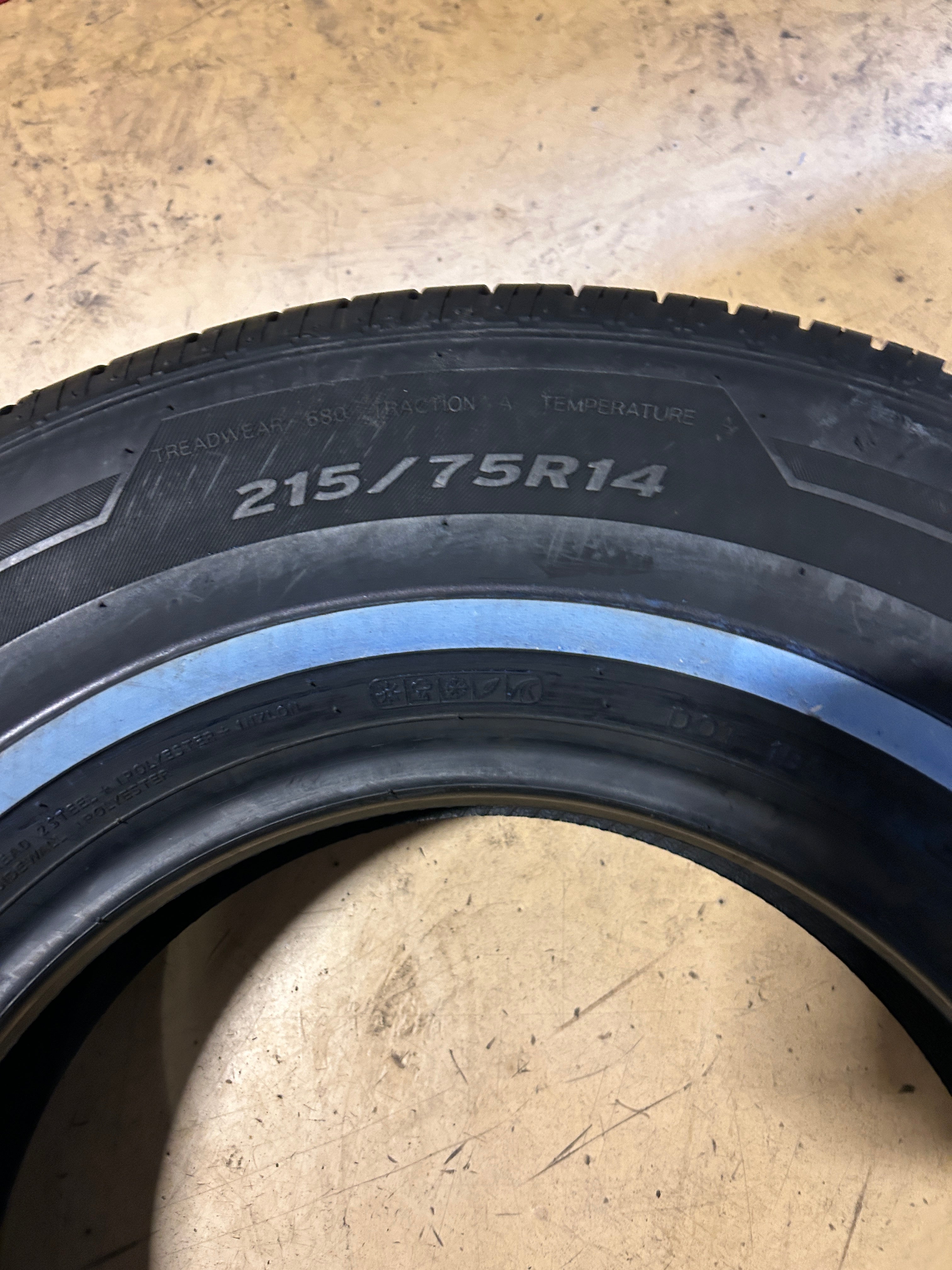 NOS HANKOOK KINERGY ST NWW P 215 75 14 100T ALL SEASON TIRE 1024736