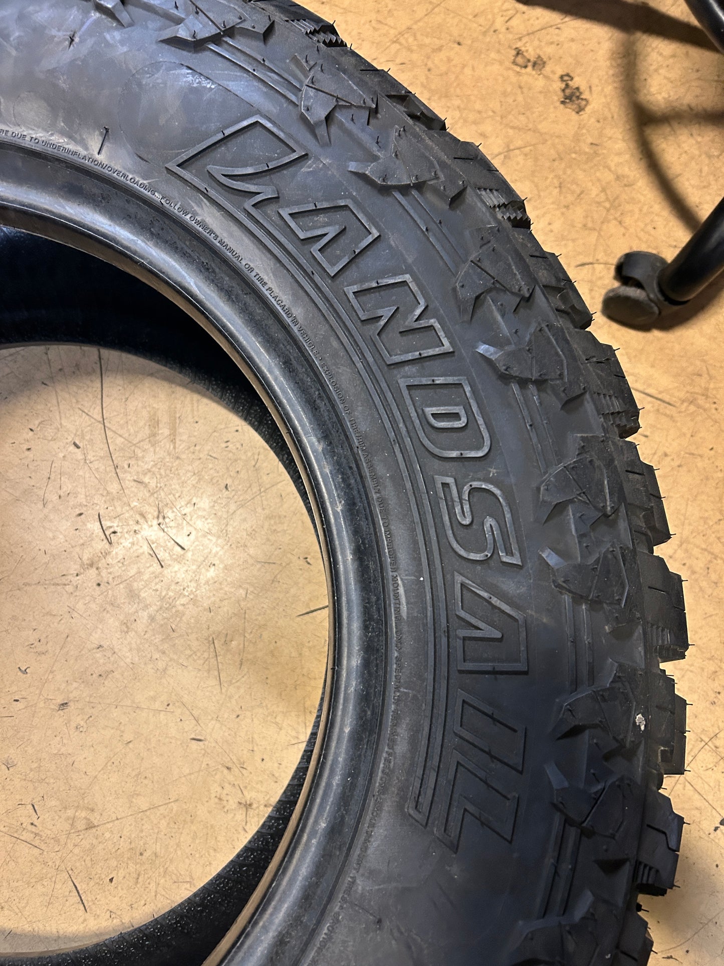 LANDSAIL CLX-9 M/T BSW LT 33 12.5 18 118Q 10PLY MUD TIRE 841623112080