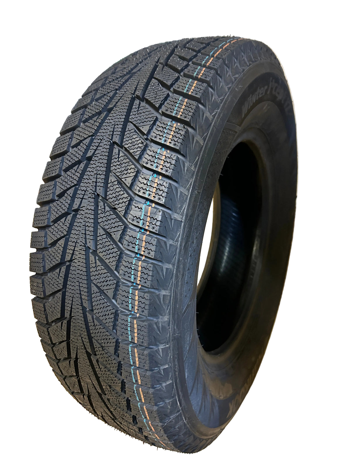 NOS HANKOOK WINTER ICEPT IZ2 BSW P 215 70 15 98T WINTER TIRE 1020114