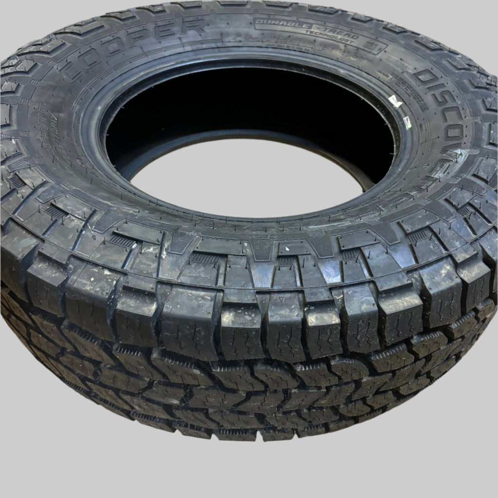 COOPER DISCOVERER AT3 XLT BSW LT 285 70 17 121/118S ALL TERRAIN TIRE 170053002