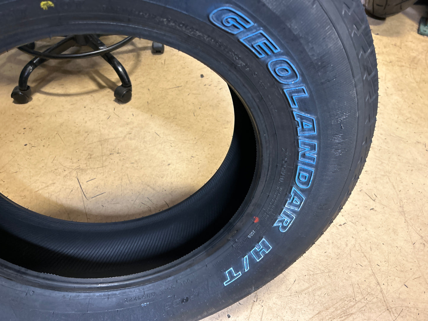 2 YOKOHAMA GEOLANDAR H/T G056 OWL P 255 70 17 110T HIGHWAY TIRE 110105616
