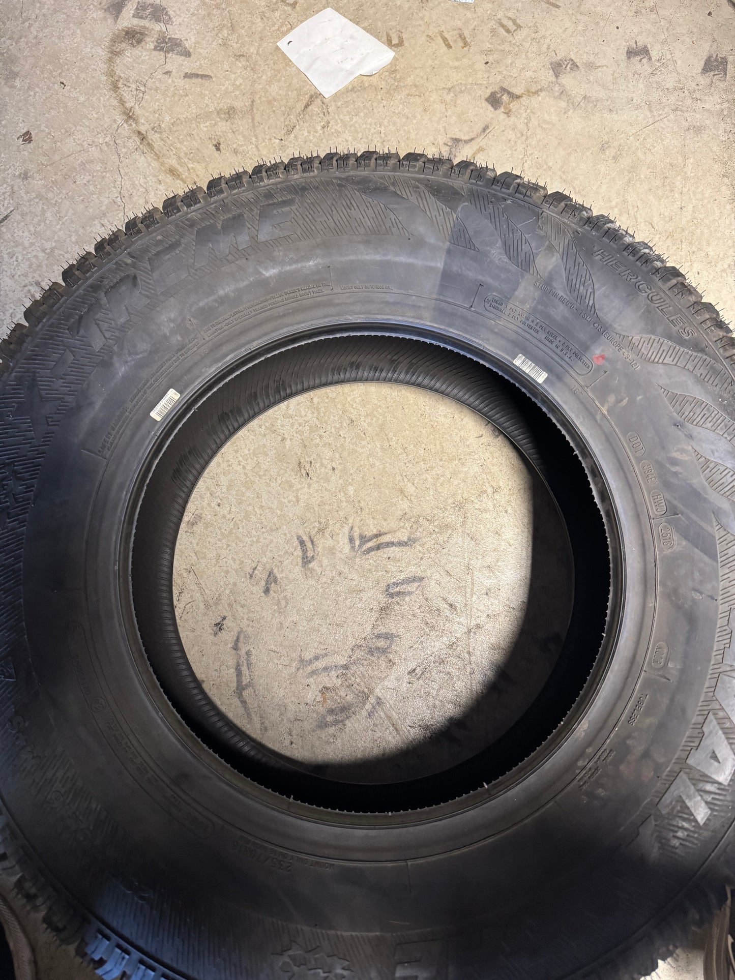 NOS HERCULES AVALANCHE X-TREME BSW P 235 70 16 106S WINTER TIRE 01058