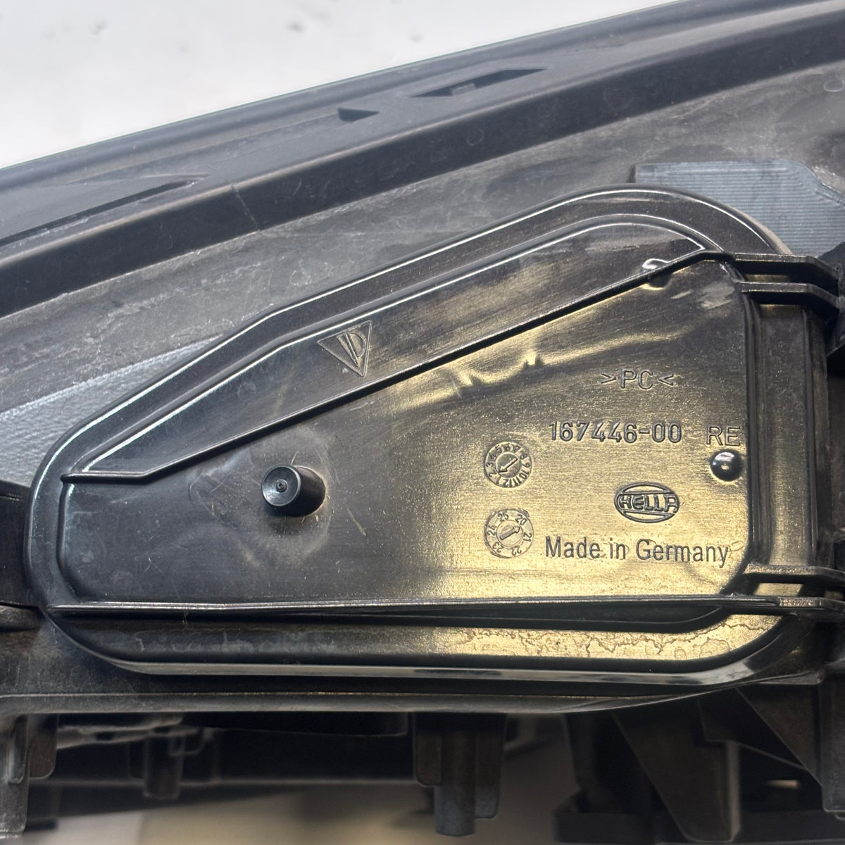 USED PORSCHE CAYENNE 958 RIGHT HEADLIGHT HID 7P5 941 030 CL