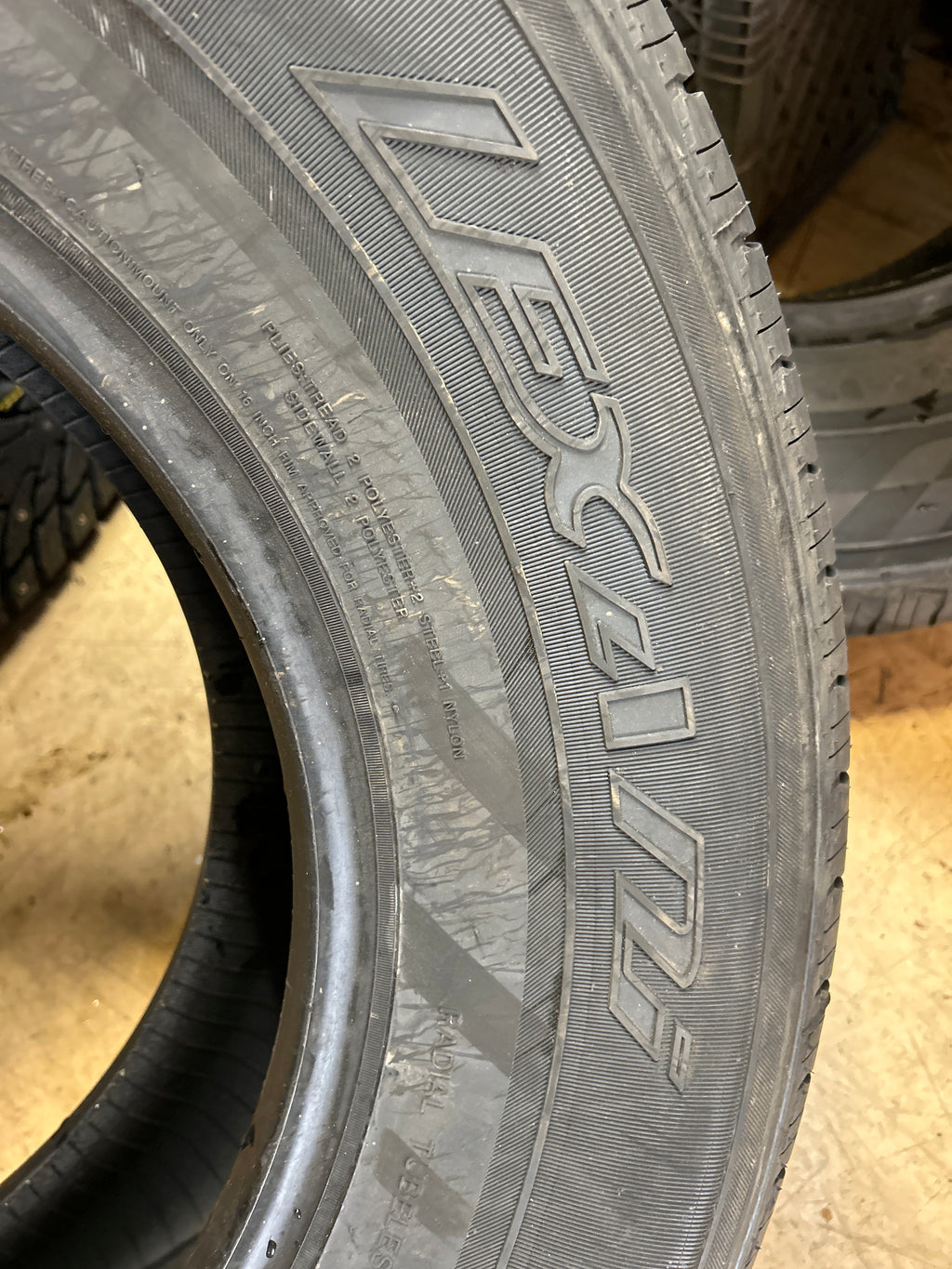 2 LEXAINI LX HT-206 BSW P 265 70 16 111T HIGHWAY TIRE LXST2061670110