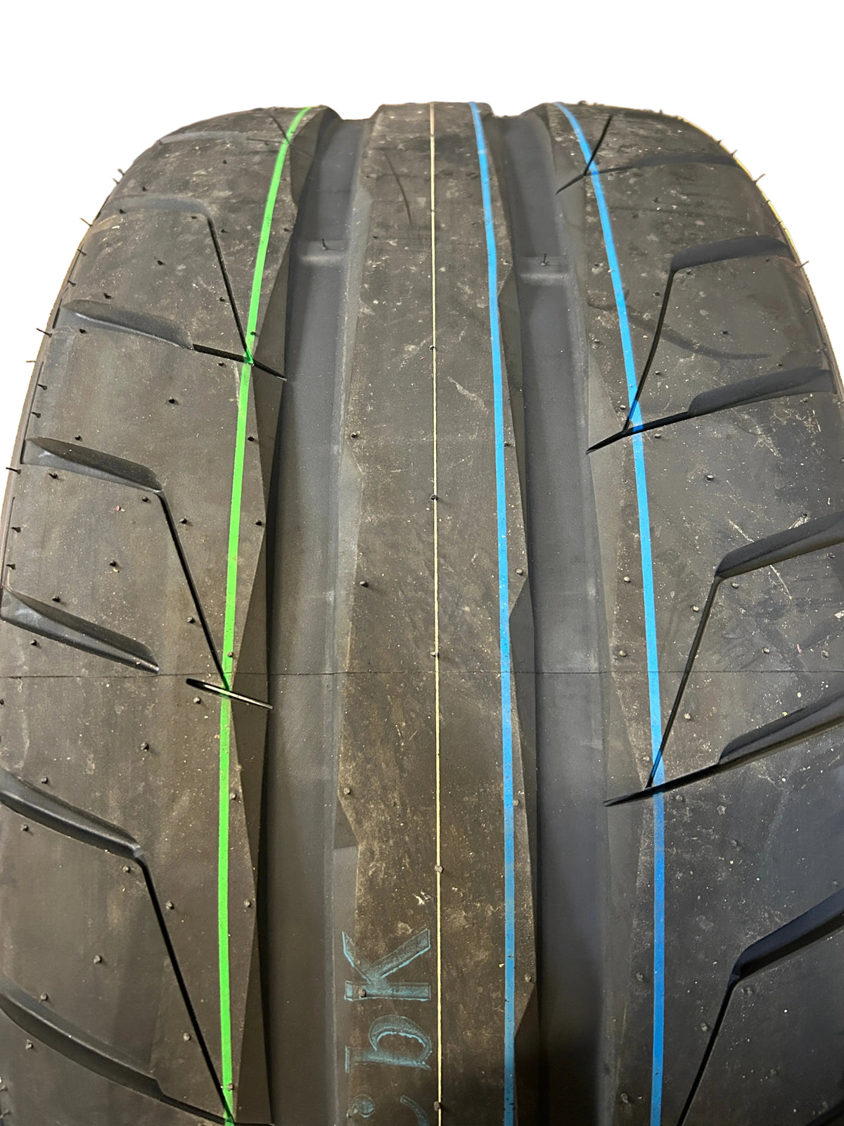 NITTO NT05 BSW P 255 35 18 94W XL PERFORMANCE TIRE 207340