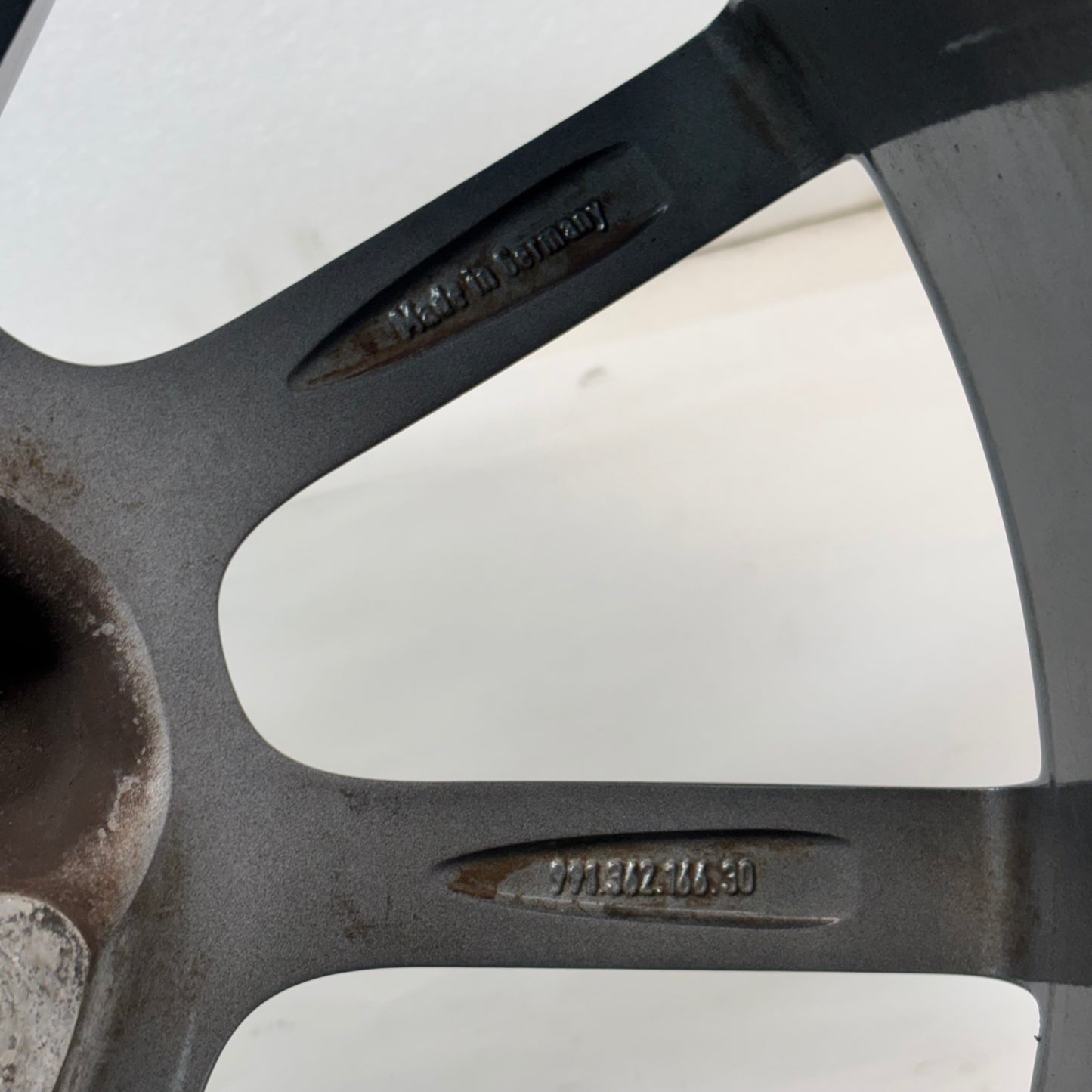 GENUINE PORSCHE 911 RAD CARRERA CLASSIC II 20X11 20X8.5 STAGGERED SET WHEELS