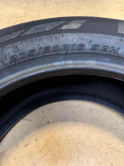 NOS NEXEN ARIA AH7 BSW P 205 60 16 92H ALL SEASON TIRE 15193NXK