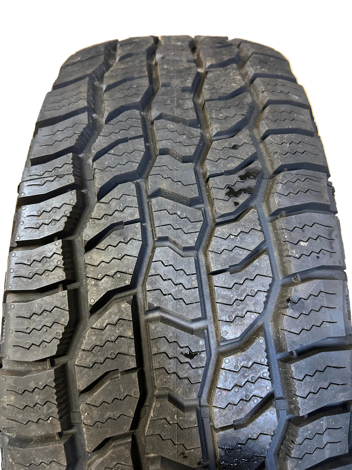 COOPER DISCOVERER ALL-TERRAIN BSW P 265 65 18 114T  TIRE 171158017