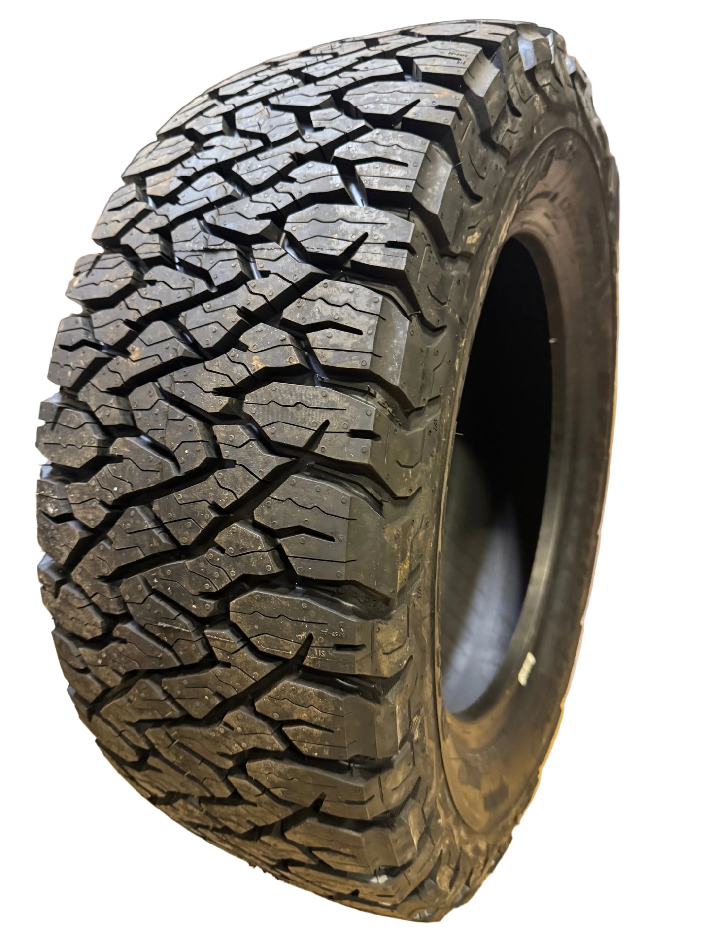 BFGOODRICH ALL-TERRAIN T/A KO3 BSW LT 265 60 18 114/110S 8PLY  TIRE 03501