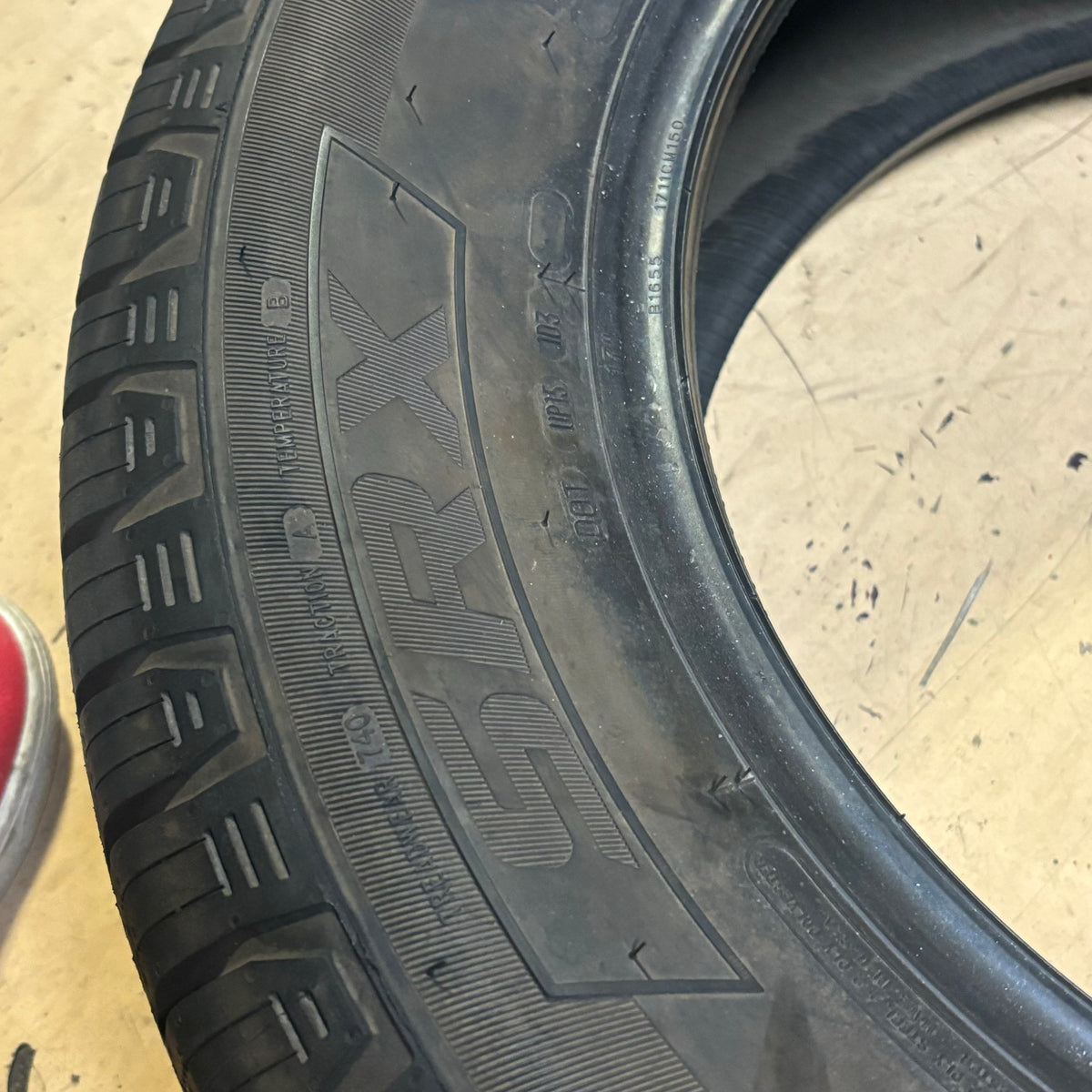 COOPER DISCOVERER SRX BSW P 245 65 17 107T SL ALL SEASON TIRE 90000021253