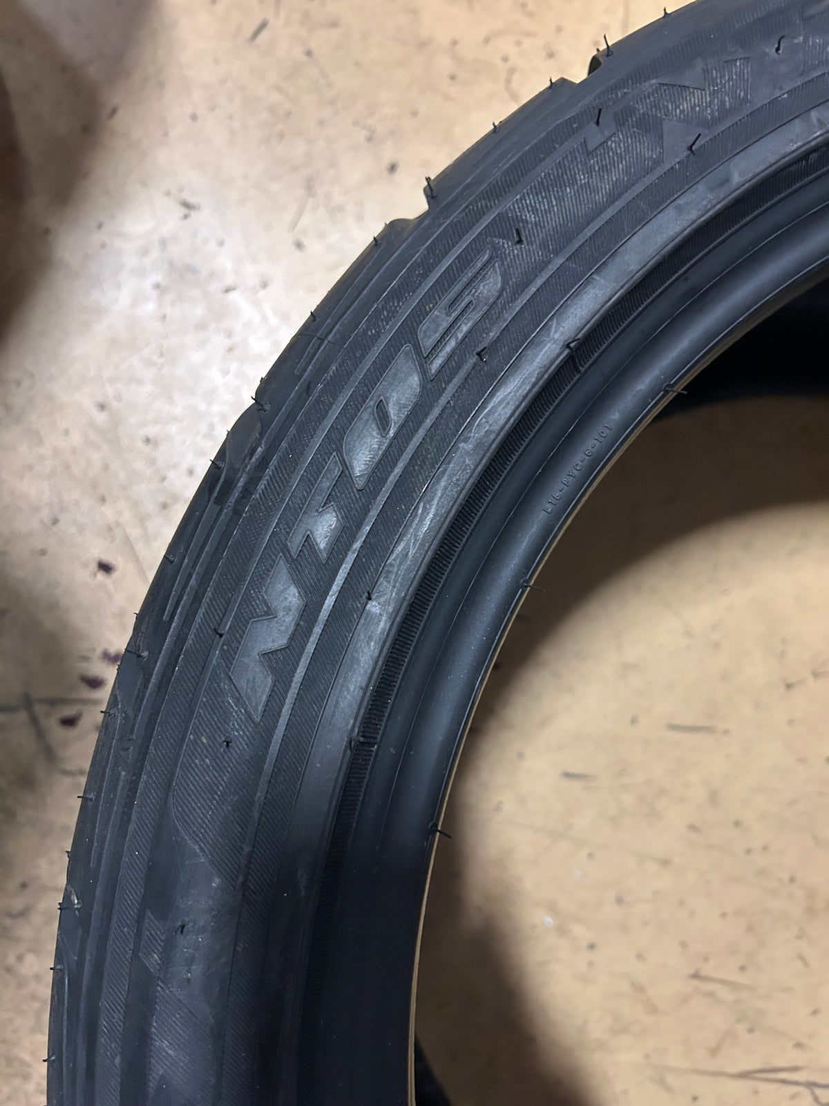 2 NITTO NT05 BSW P 265 35 18 97W XL PERFORMANCE TIRE 207060