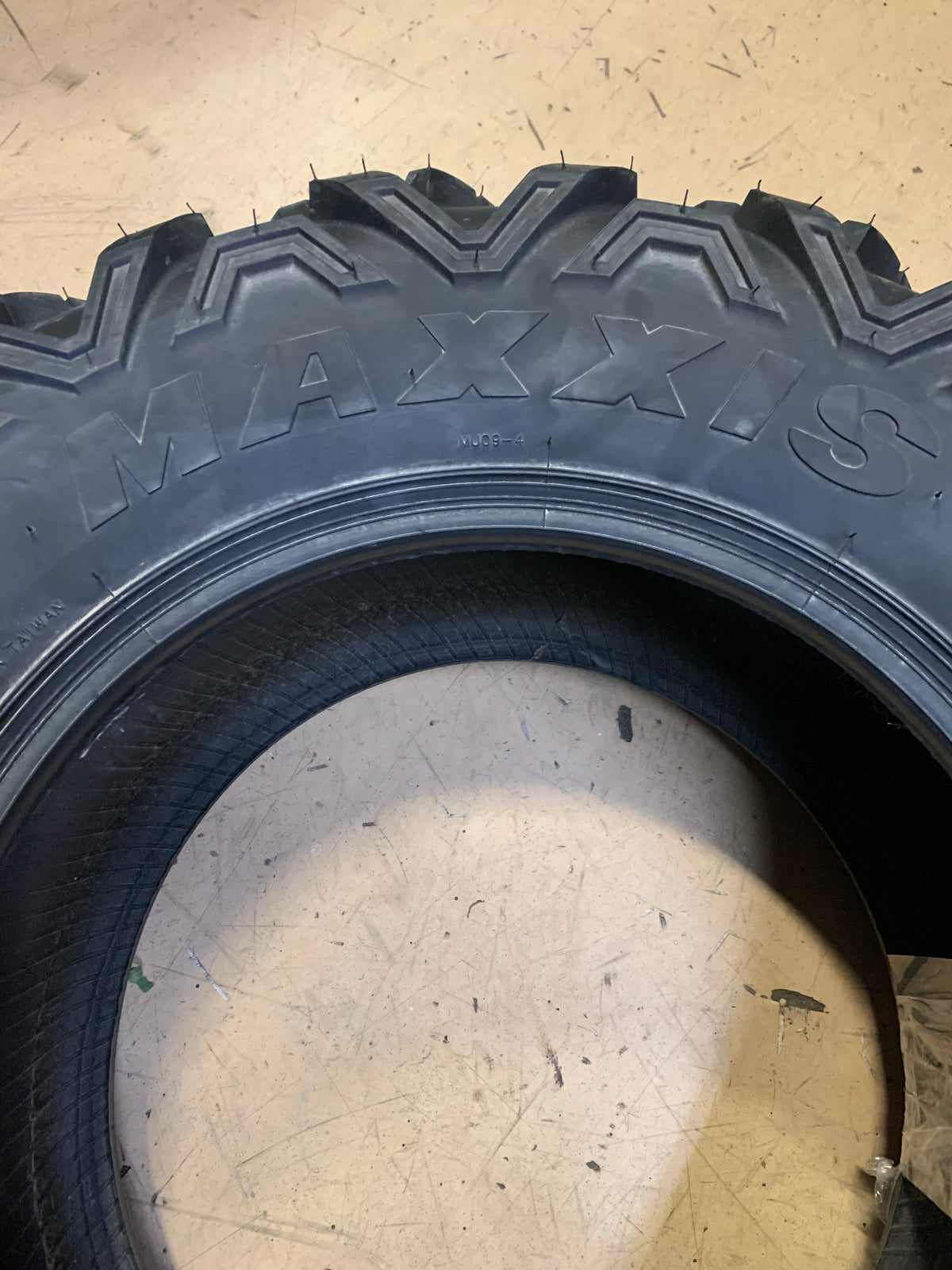 MAXXIS MU09 BIGHORN 2.0 BSW AT 29 9 14 6 PLY FRONT ATV/UTV TIRE TM00880100