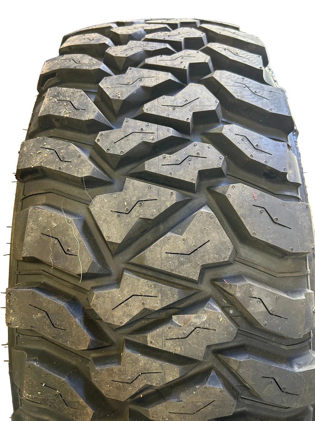 2 MICKEY THOMPSON BAJA LEGEND MTZ RWL LT 285 70 17 121/118Q 10PLY TIRE 331127011