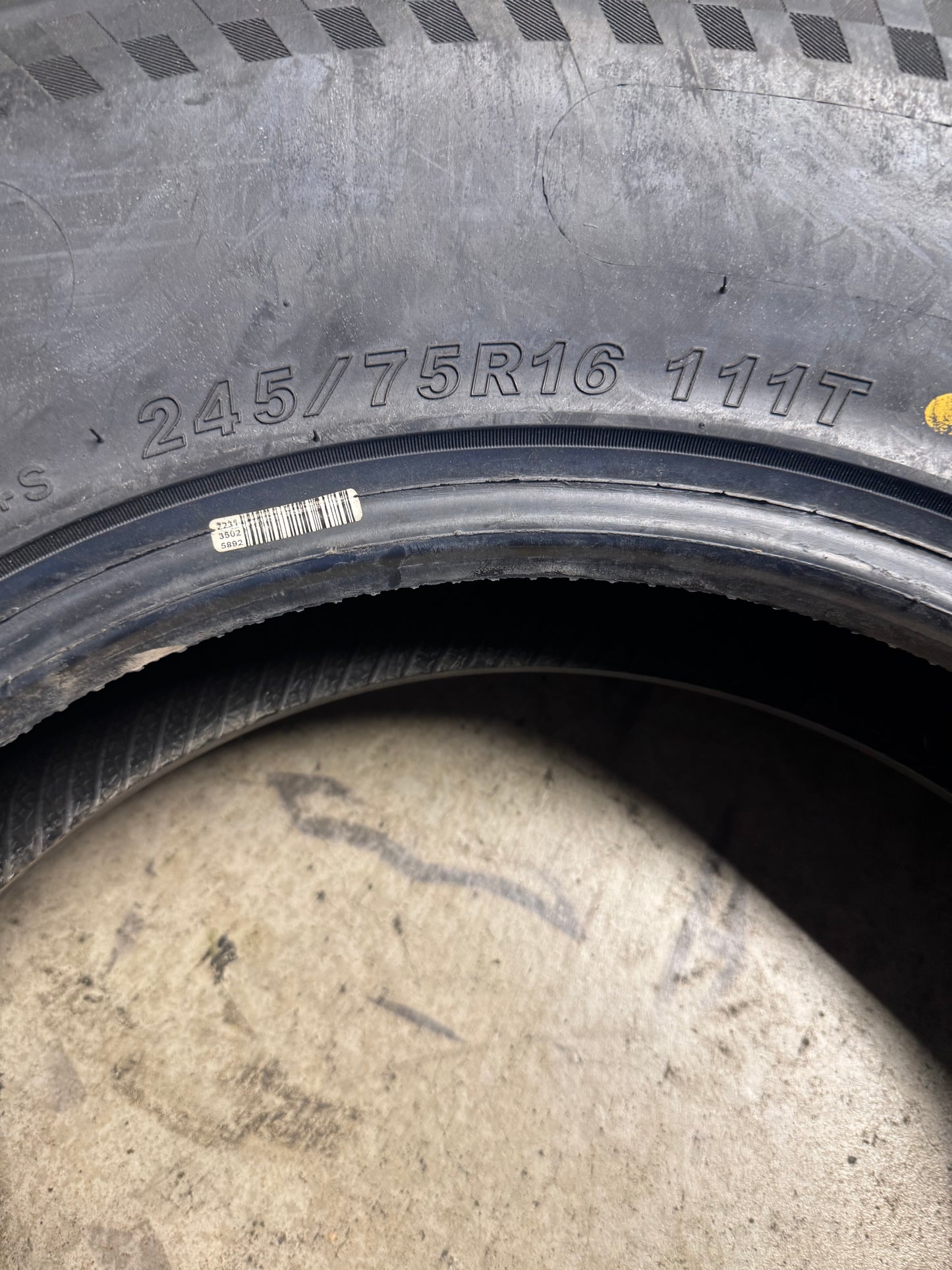 PARAGON TOUR CUV BSW P 245 75 16 111T ALL SEASON TIRE PAR10313