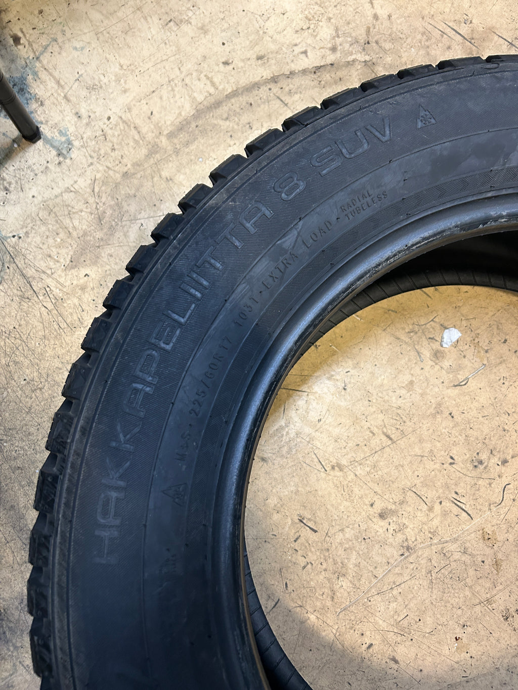 NOKIAN HAKKAPELIITTA 8 SUV BSW P 225 60 17 103T XL WINTER TIRE T32089