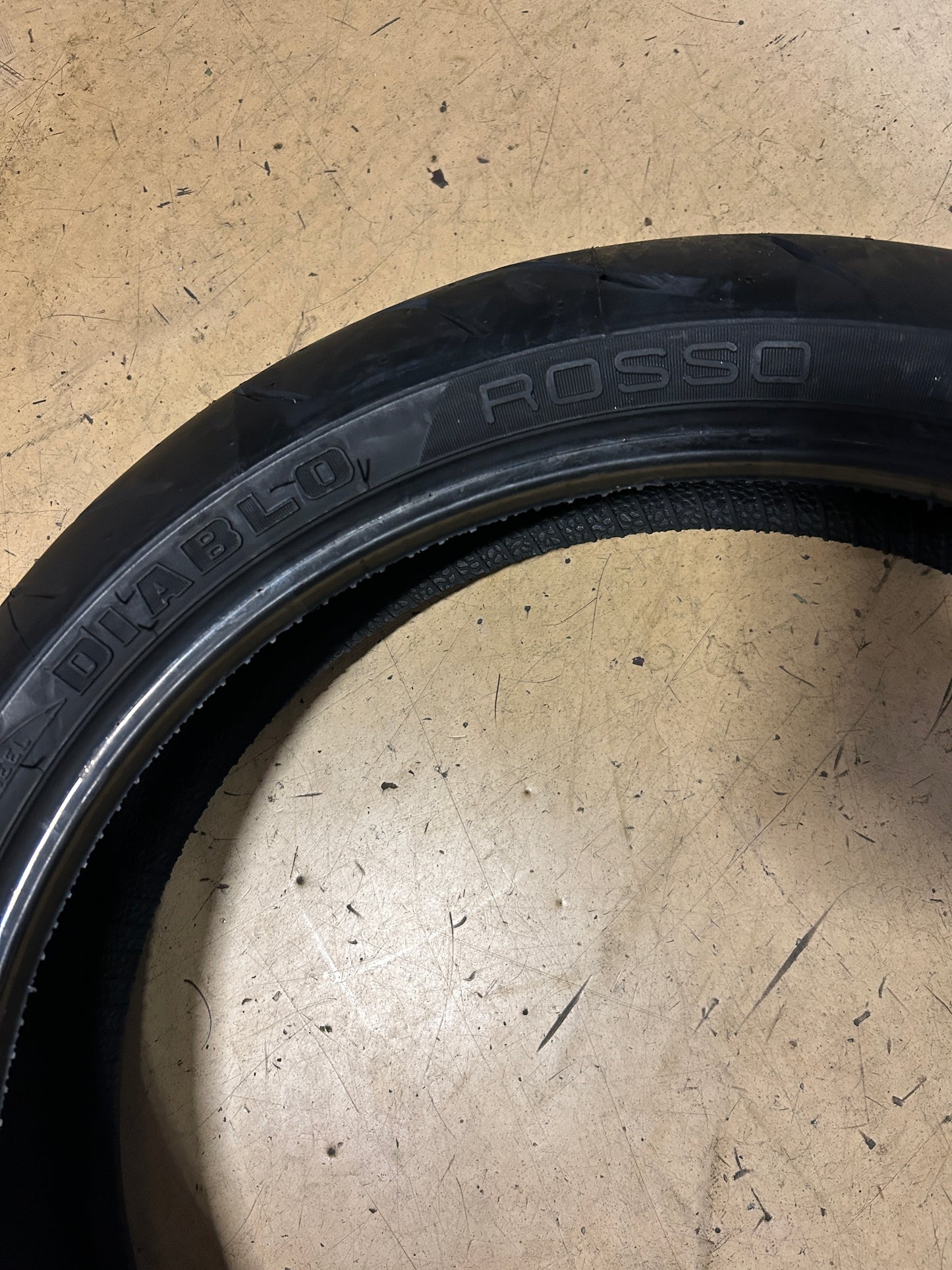 NOS PIRELLI DIABLO ROSSO CORSA II BSW 120 70 17 58H FRONT MOTORCYCLE TIRE 2906900