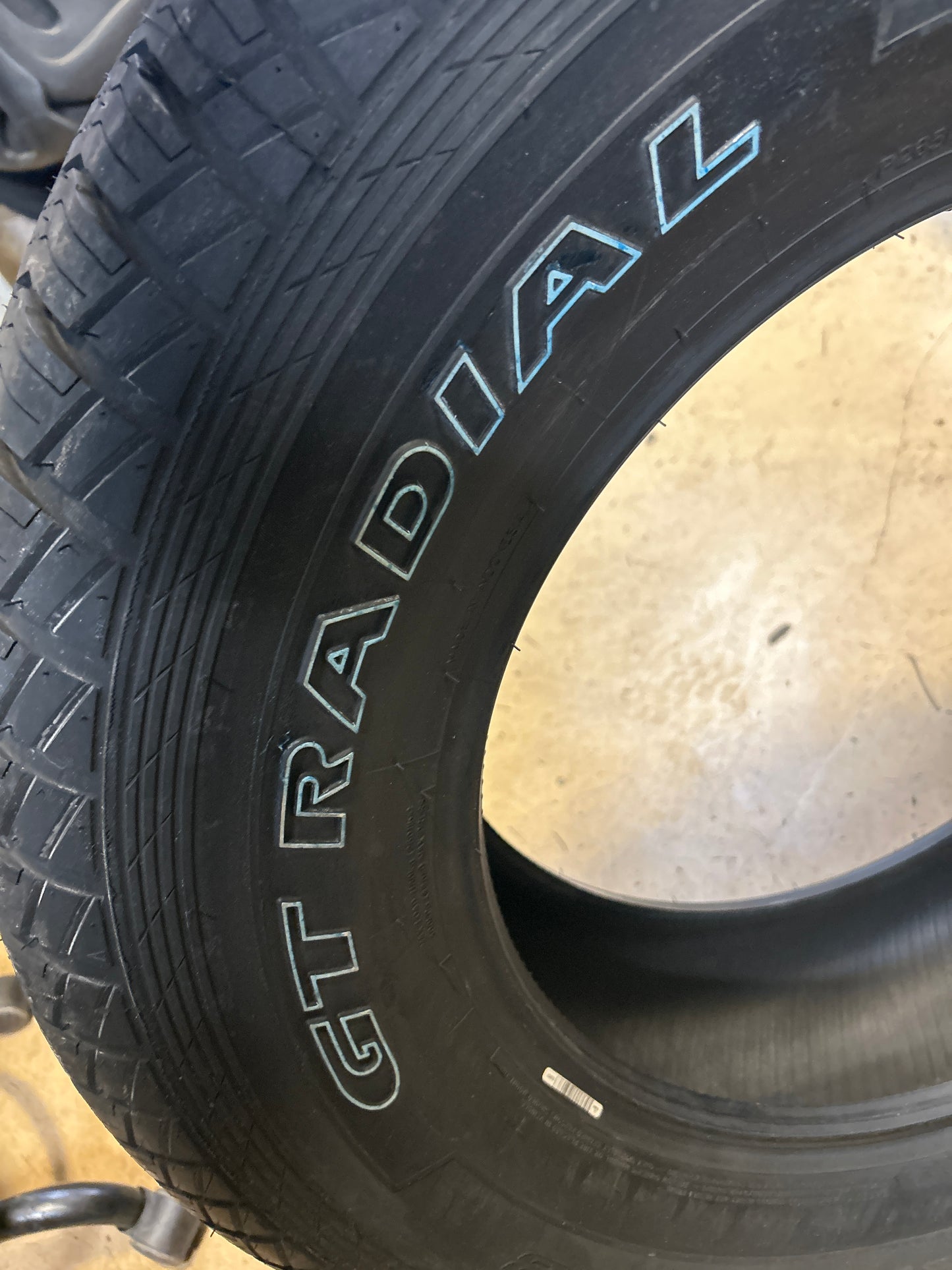 NOS GT RADIAL ADVENTURO HT OWL P 265 70 18 114T HIGHWAY TIRE AS130