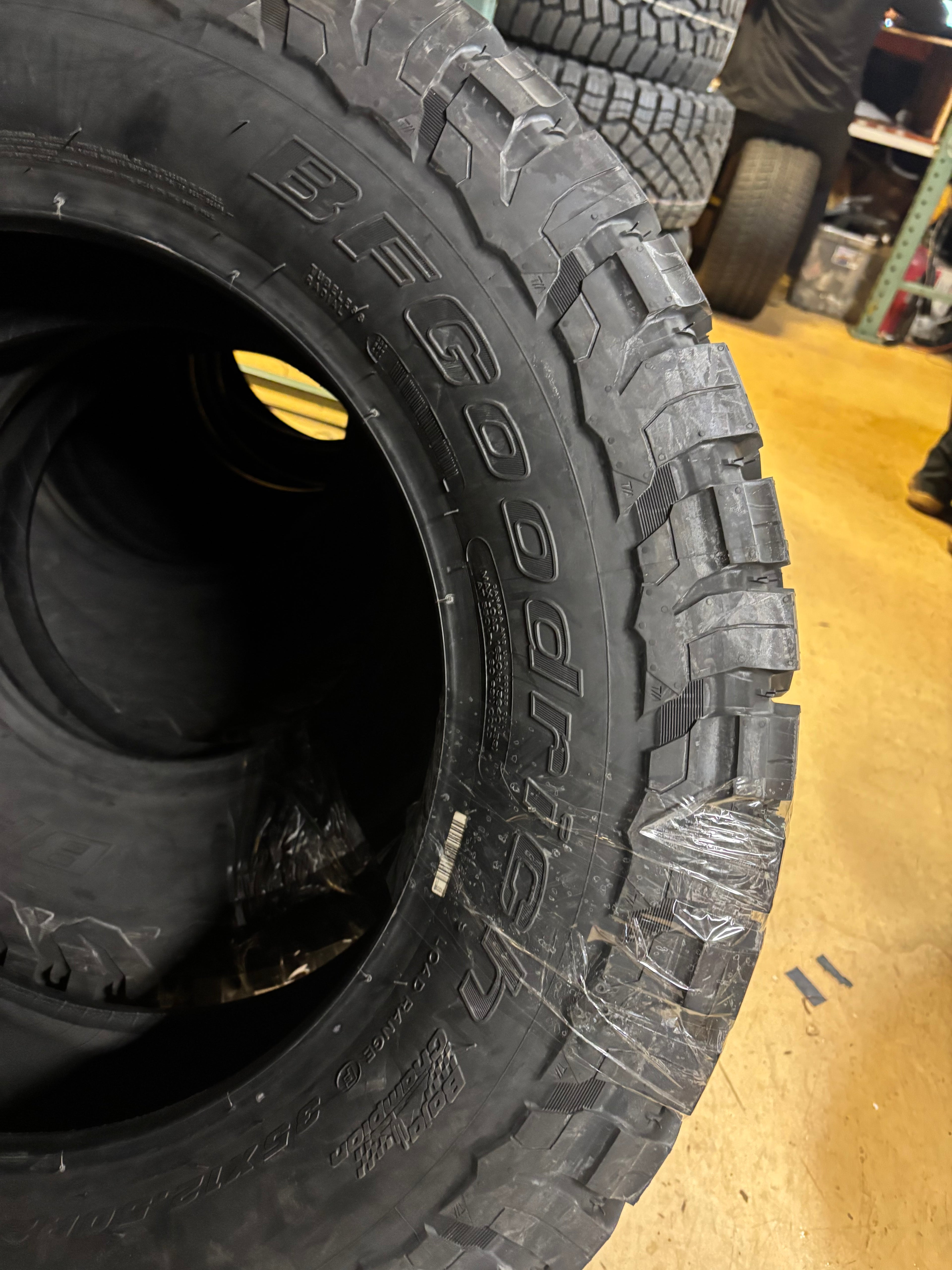 (KSL ONLY) 2 BFGOODRICH HD TERRAIN KT BSW LT 35 12.5 20 125Q LRF 12 PLY MUD TERRAIN TIRES 23371