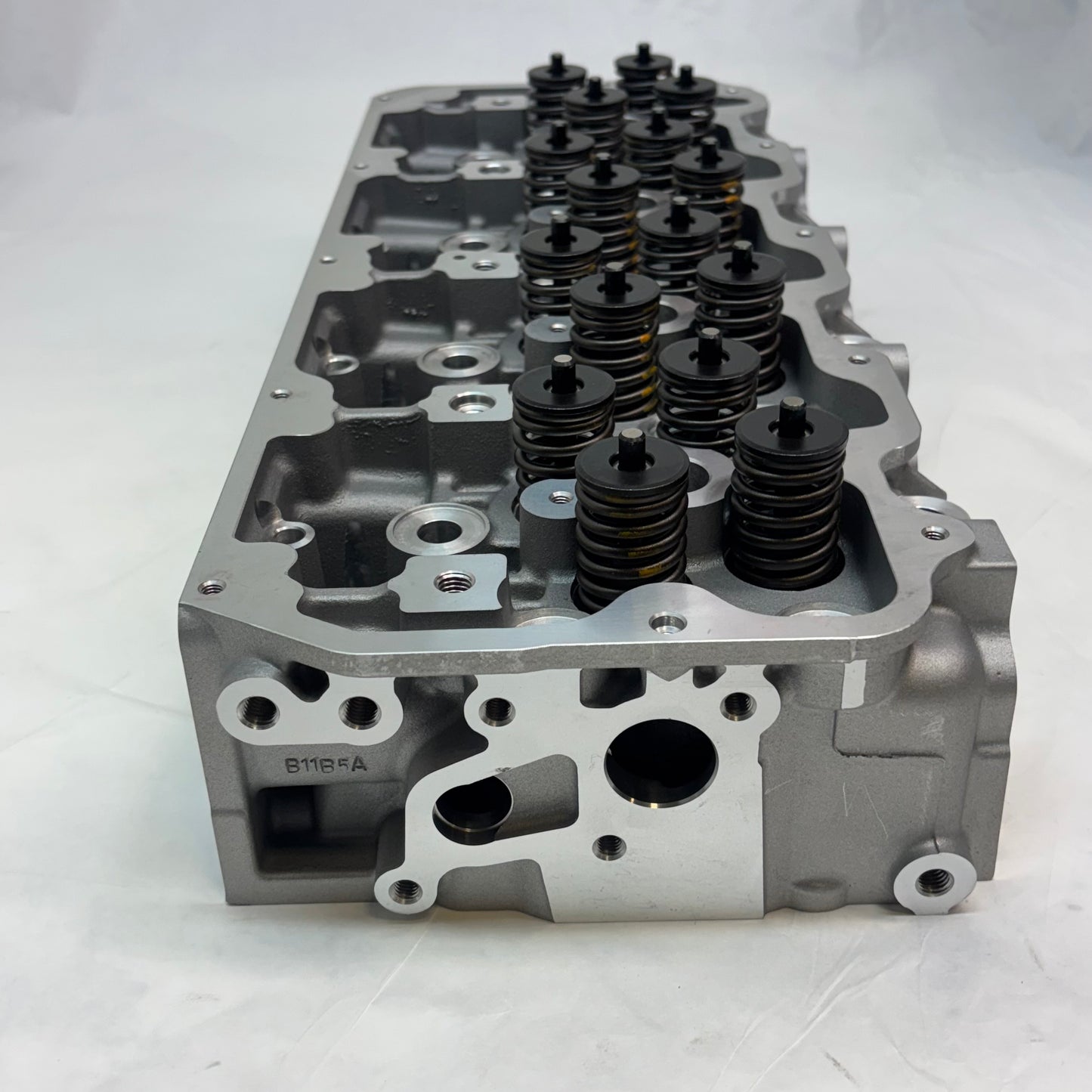 ASSEMBLED CYLINDER HEAD FOR GM 6.6 DURAMAX DIESEL V8 LLY LBZ B11B5A