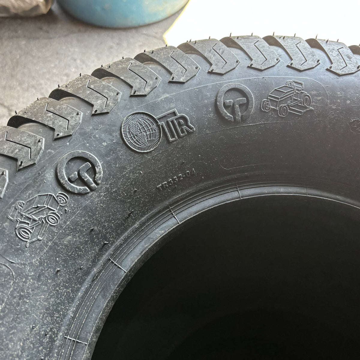 NOS OTR GRASS MASTER BSW 25 12 12 4PLY LAWN TIRE T80425120012