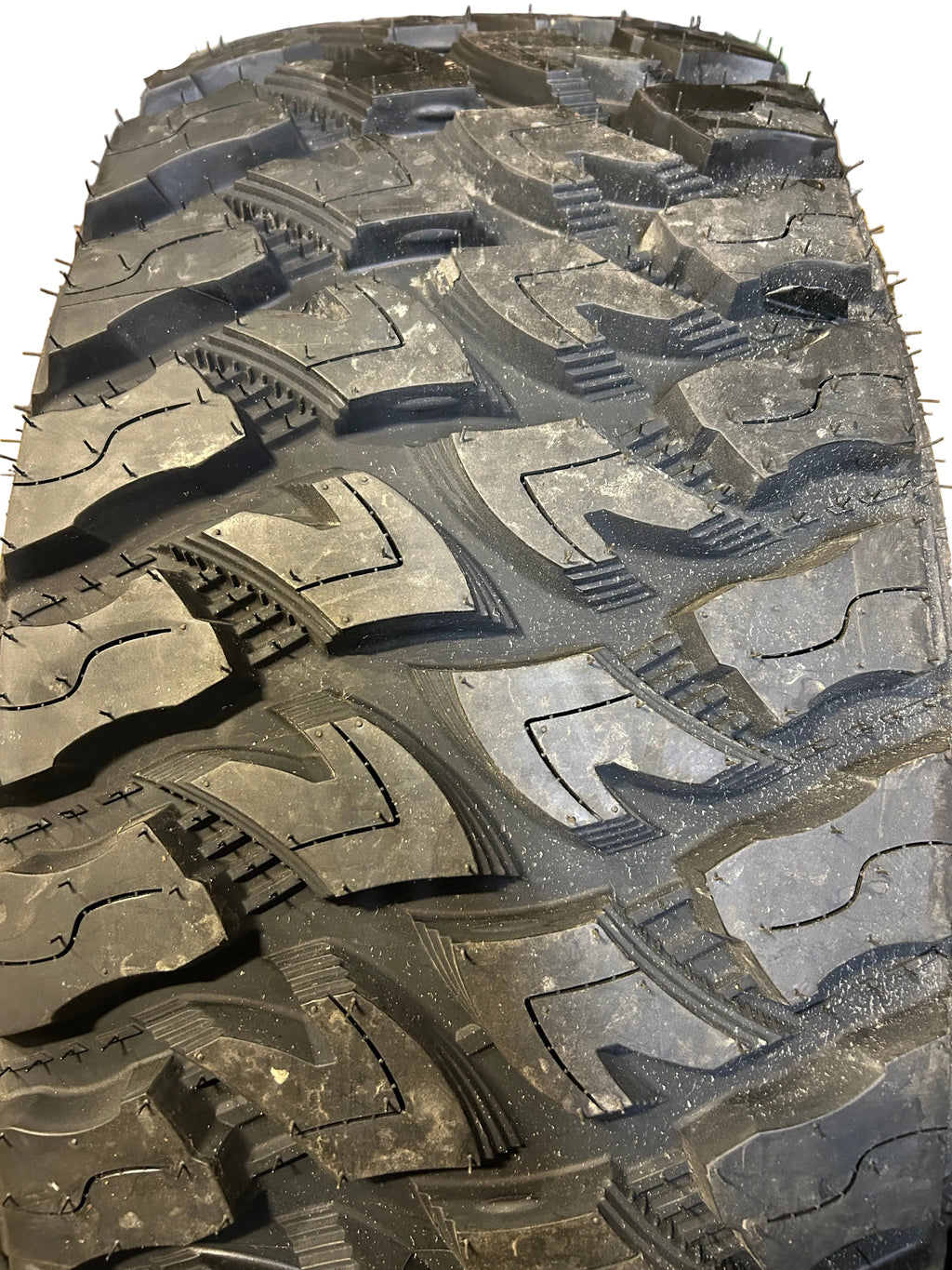 VANTAGE M/T BSW LT 35 12.5 18 123Q 10PLY MUD TIRE VT22425