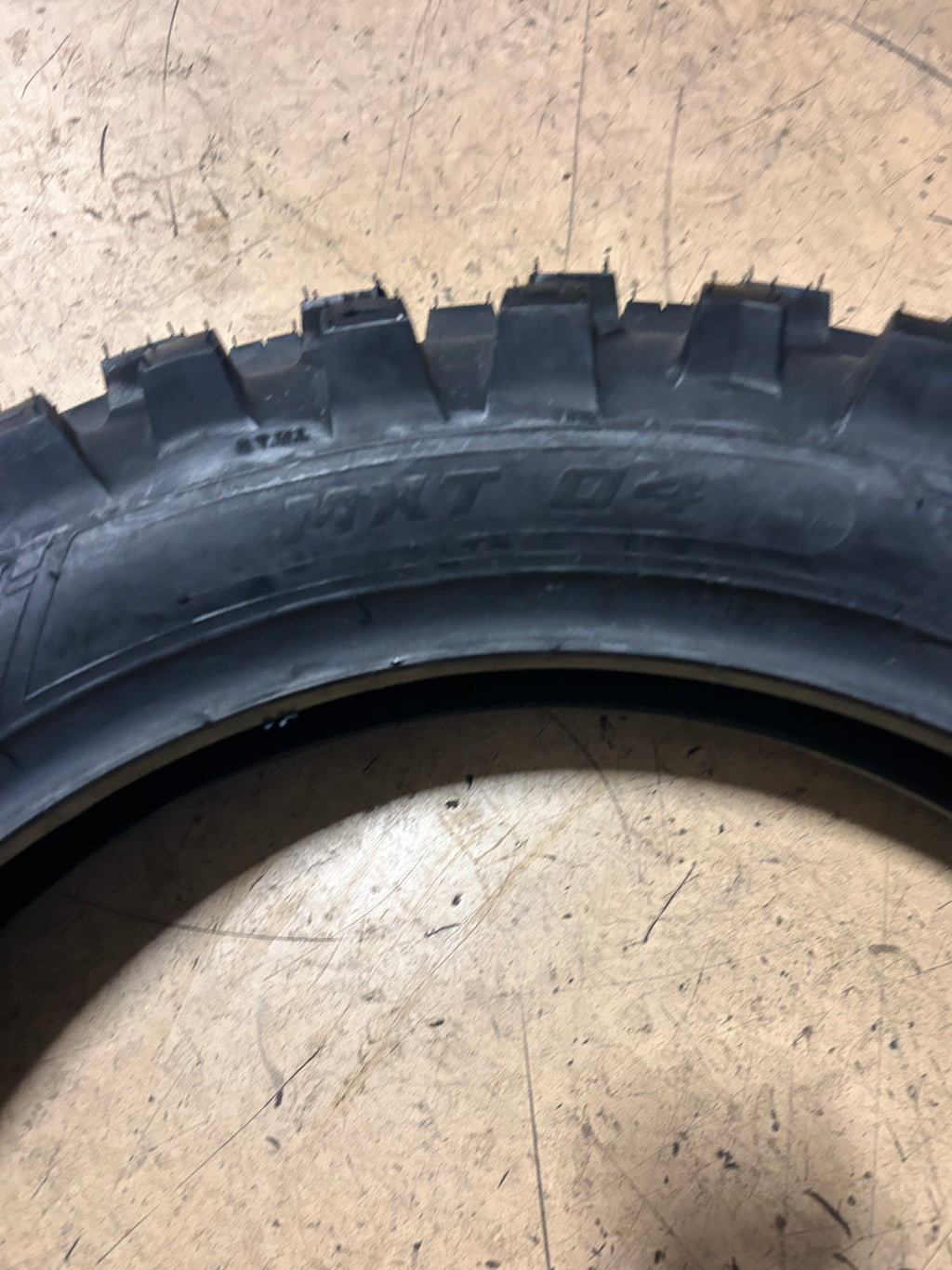 PROTAPER MXT 04 BSW  120 100 18 68M REAR DIRT BIKE TIRE 23311