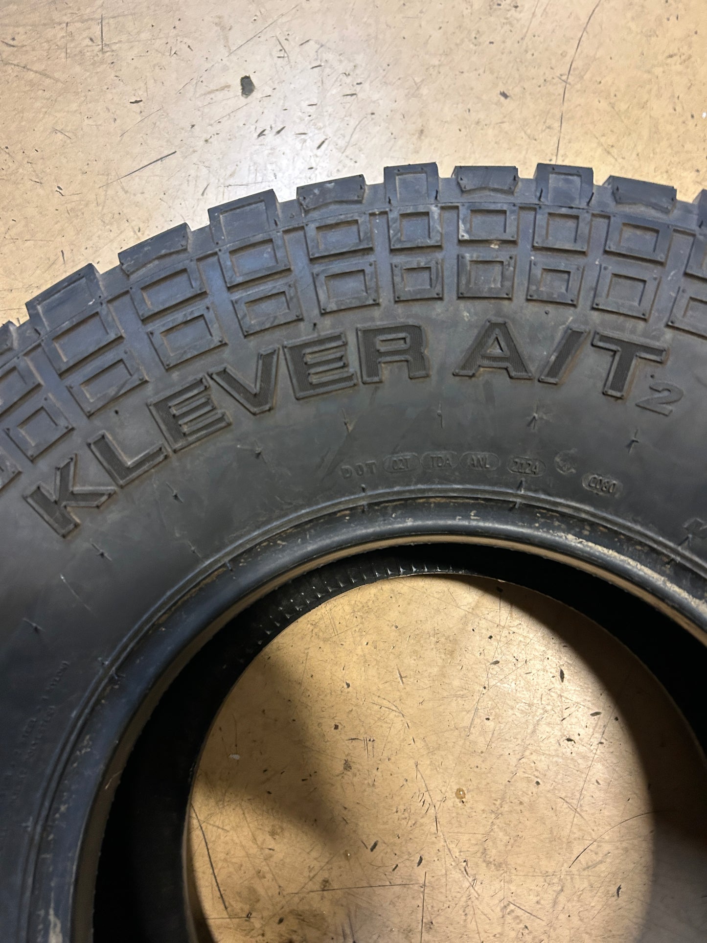 USED 14/32” KENDA KLEVER A/T KR628 BSW LT 33 12.5 15 108R ALL TERRAIN TIRE 628003