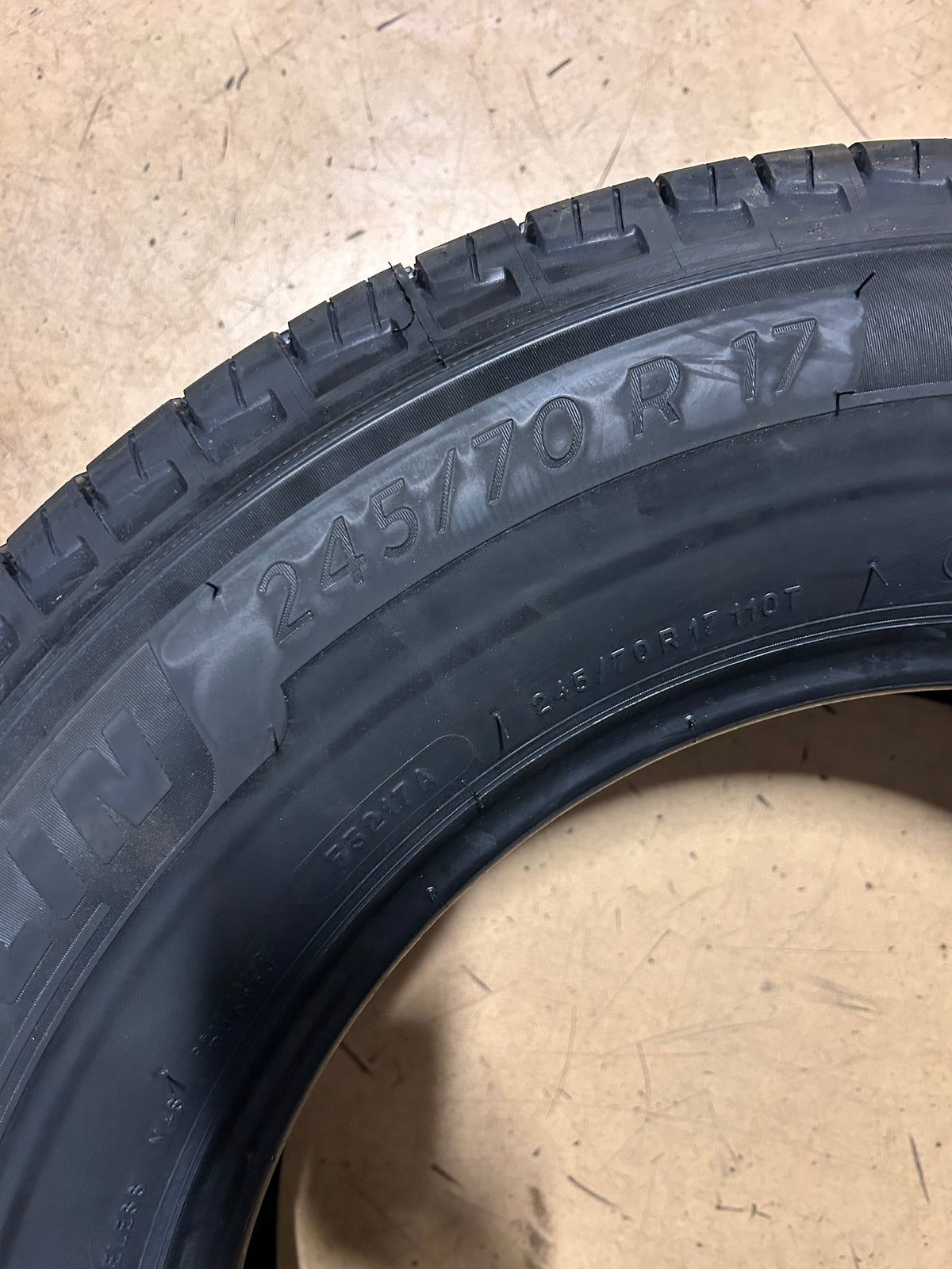MICHELIN PRIMACY LTX BSW P 245 70 17 110T ALL SEASON TIRE 18347