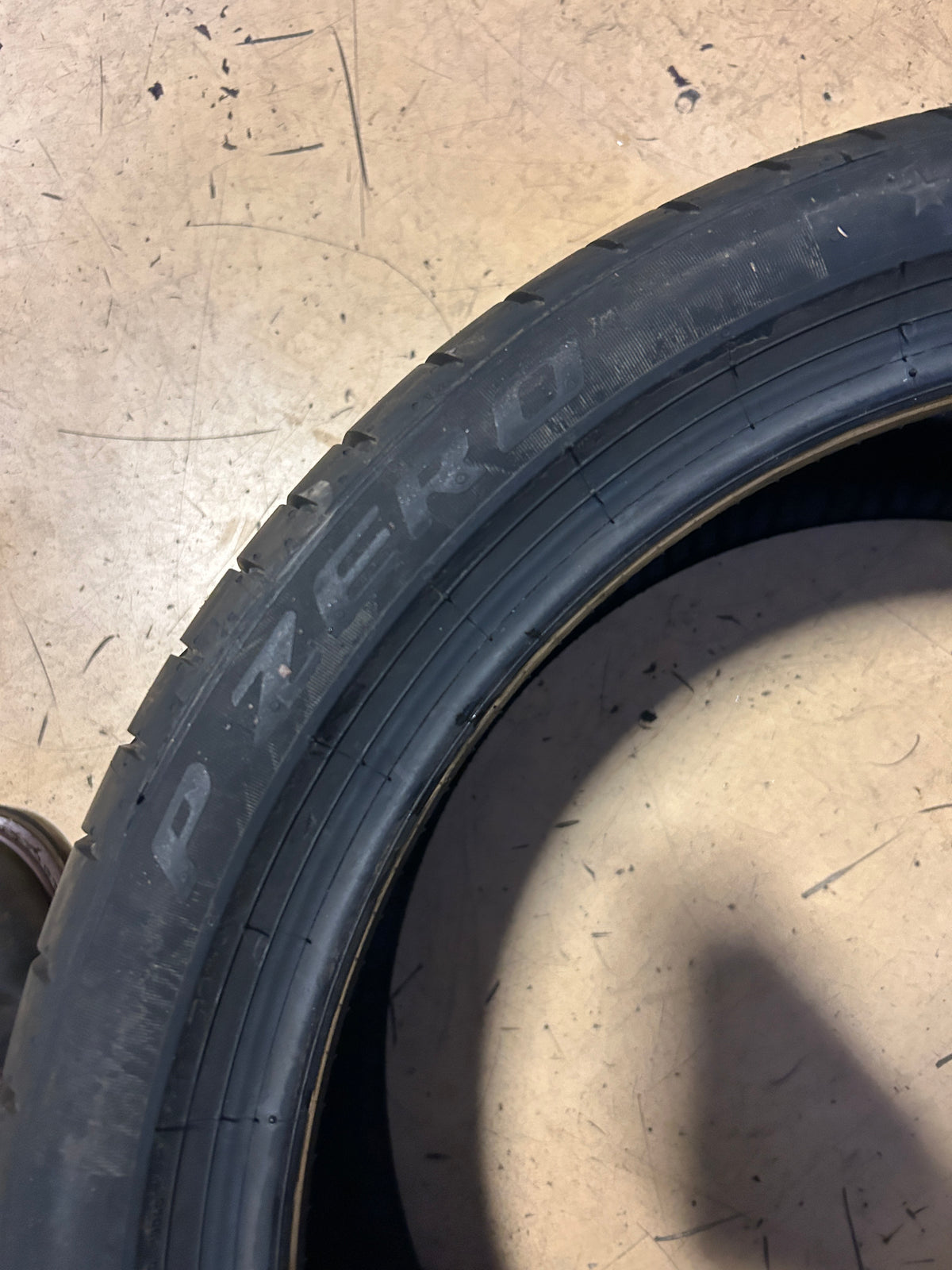 PIRELLI P ZERO BSW P 255 35 19 96Y XL PERFORMANCE TIRE 2049000