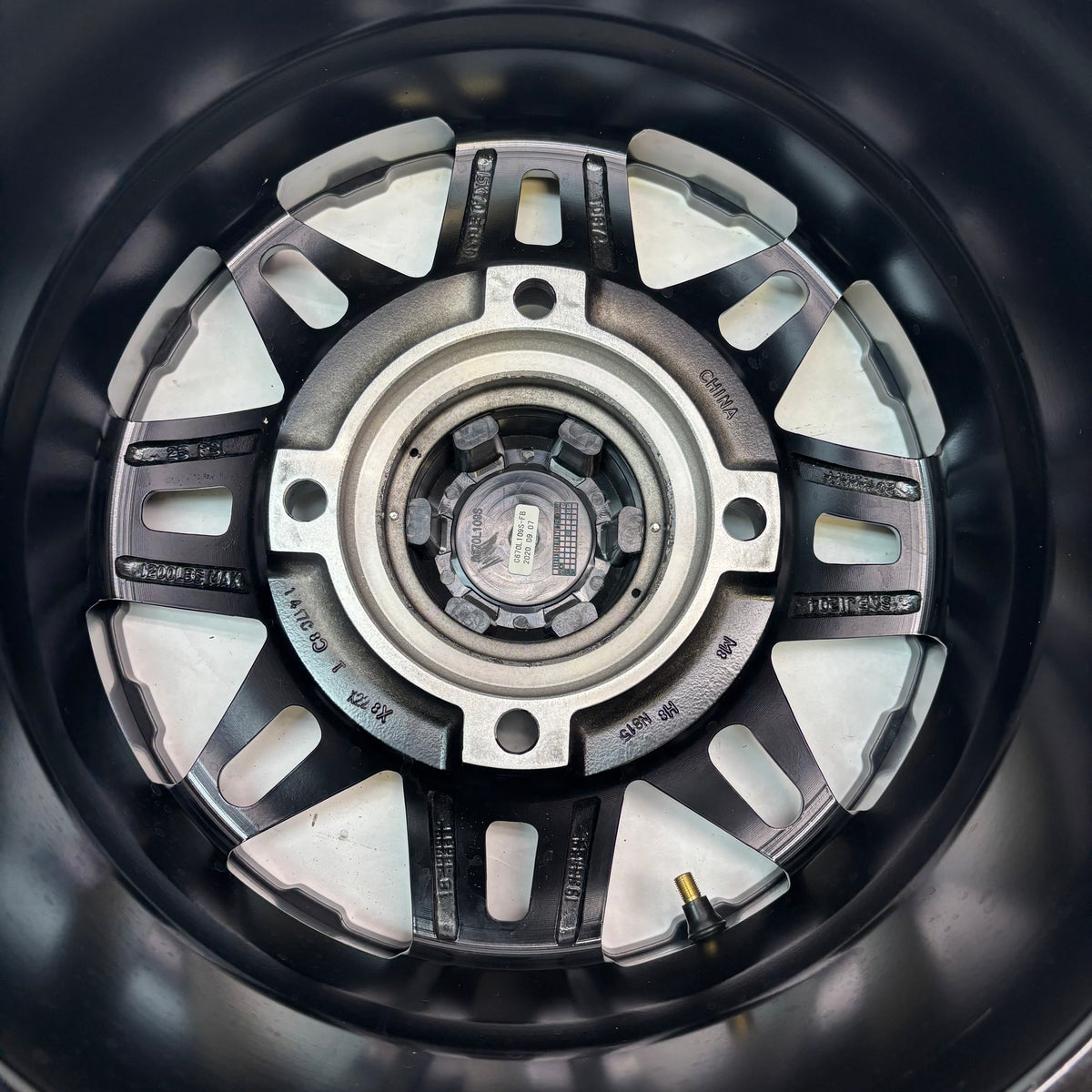 2 TUSK TD672 BLACK MATTER WHEELS 15X7 ET 30 4X6-1/4