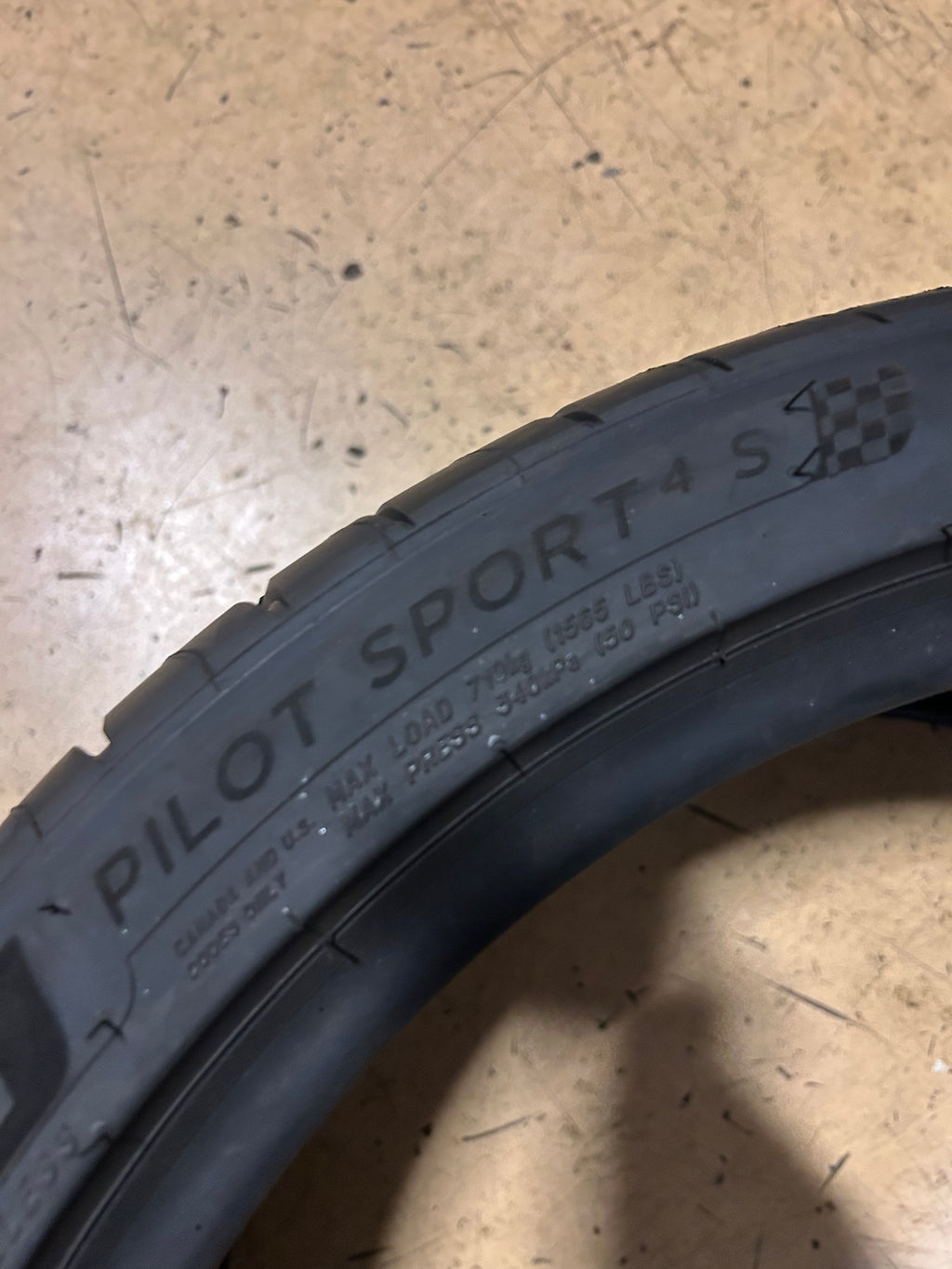 MICHELIN PILOT SPORT 4S BSW P 255 35 19 96Y XL UHP TIRE 66901