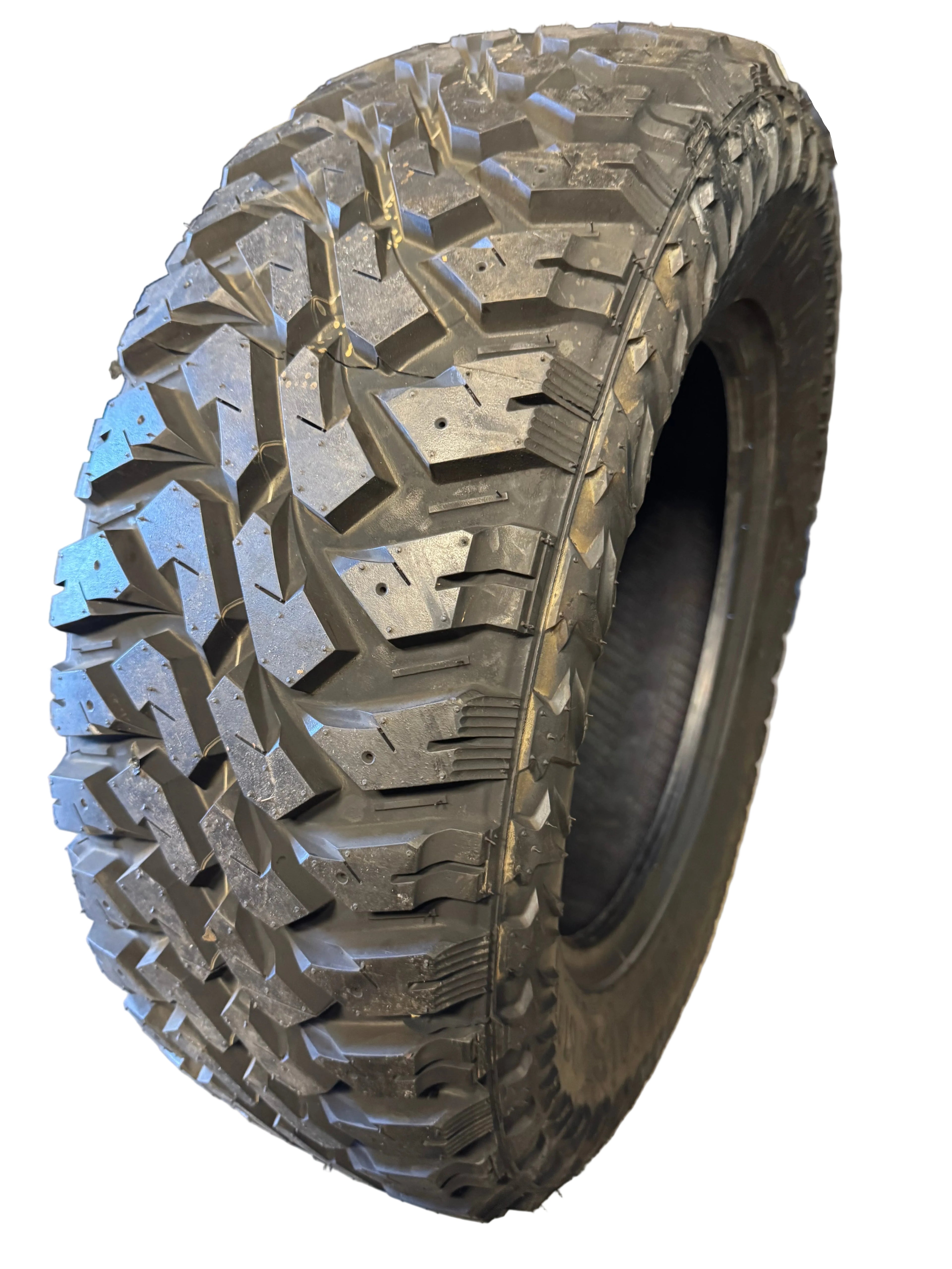 2 NOS MAXXIS MUDDER BUCKSHOT II MT-764 BSW LT 275 65 18 119/116Q 8PLY TIRE TL37620900