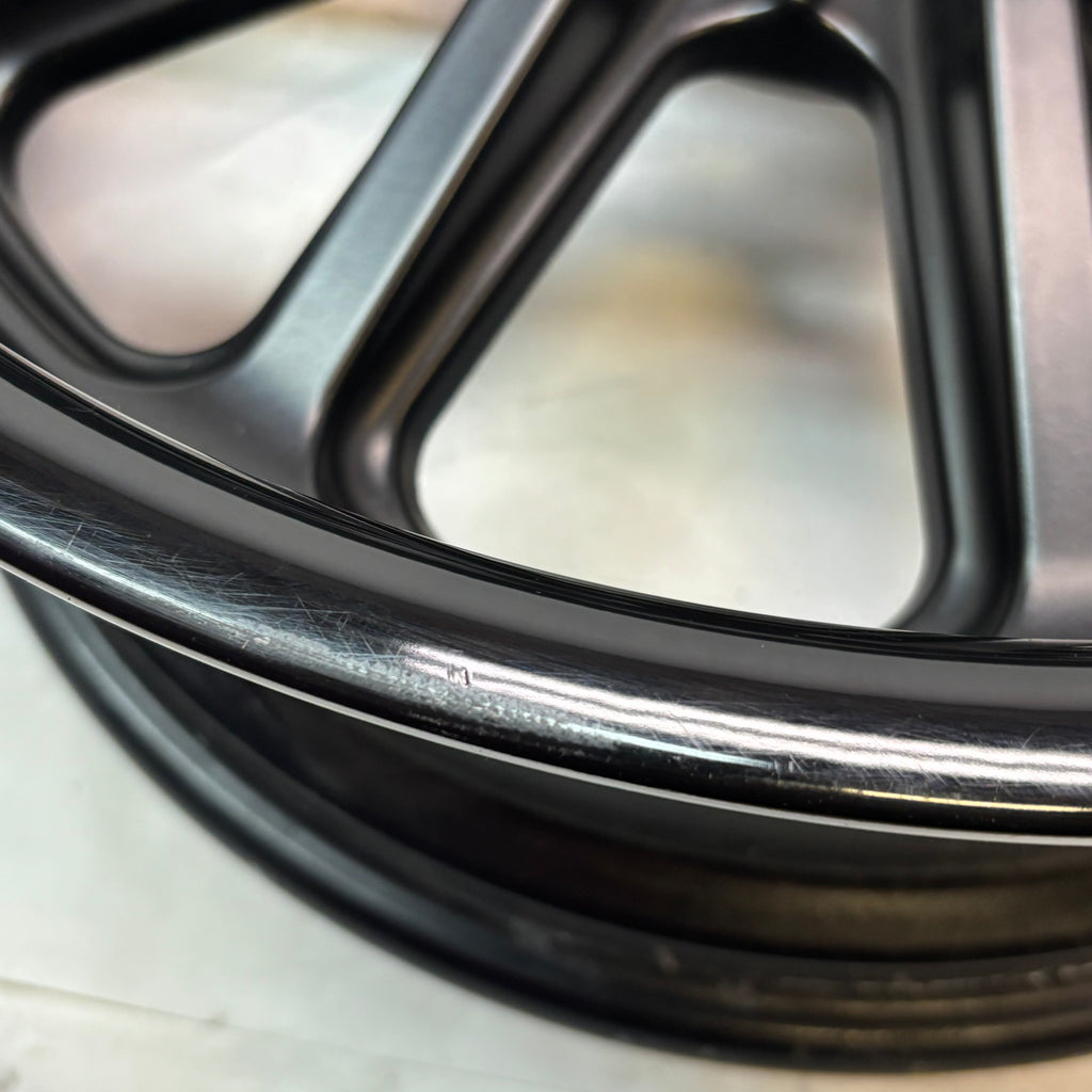 US MAGS U123 RAMBLER GLOSS BLACK MATTE BLACK 18X8 5X120.65 ET 1 1002-46BLD
