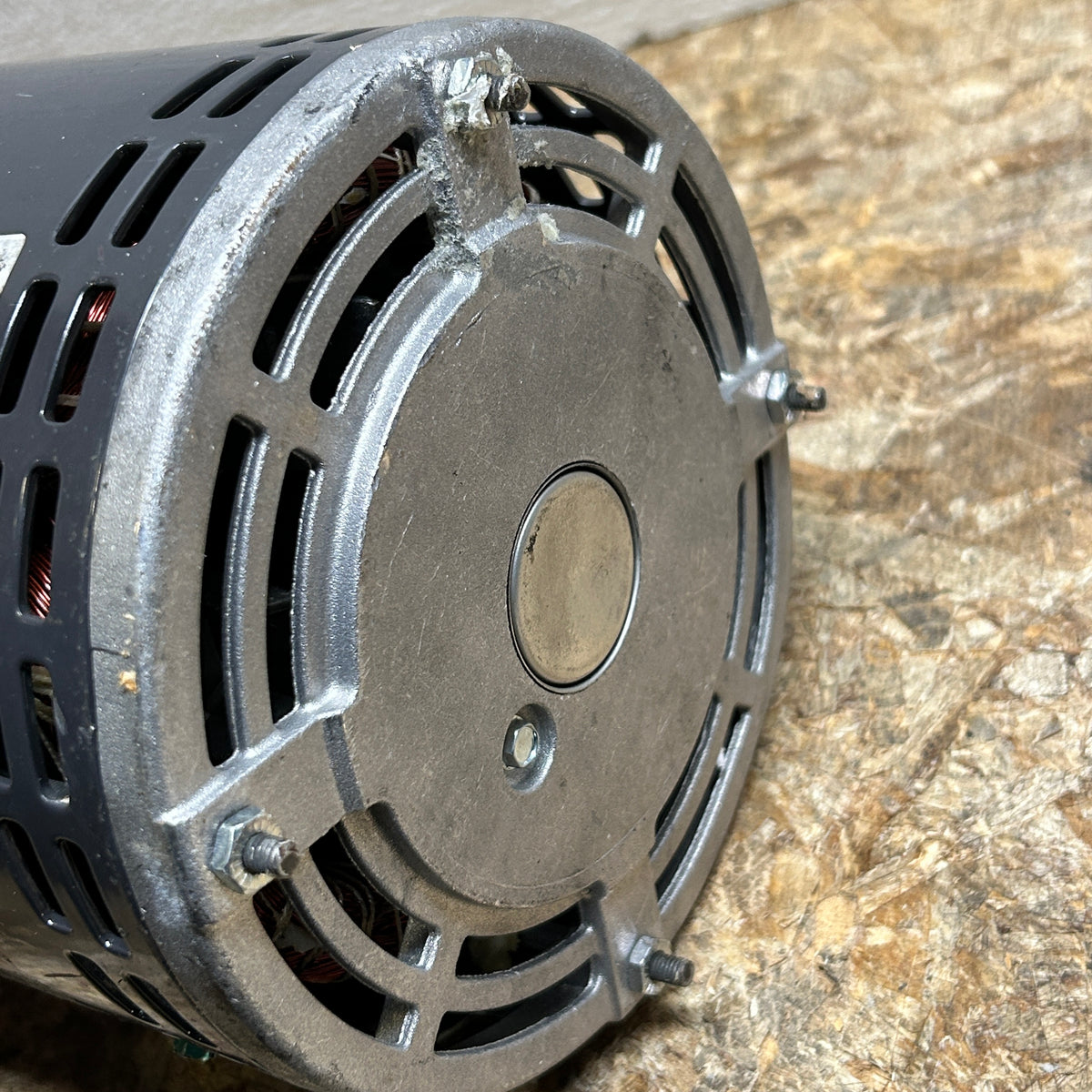 DAYTON CONDENSER FAN MOTOR 2 HP 1SPD  60 Hz 3PHASE  24PR75