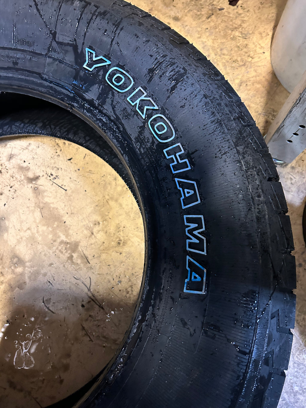 YOKOHAMA GEOLANDAR H/T G056 BSW P 275 65 18 116H HIGHWAY TIRE 110105683