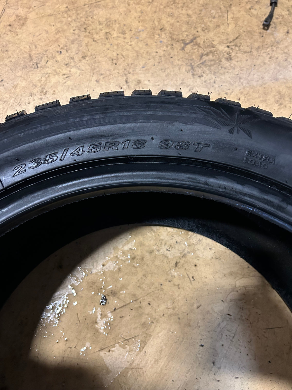 2 NEXEN WINGUARD WINSPIKE 3 STUDLESS BSW P 235 45 18 98T XL WINTER TIRE 18418NXK