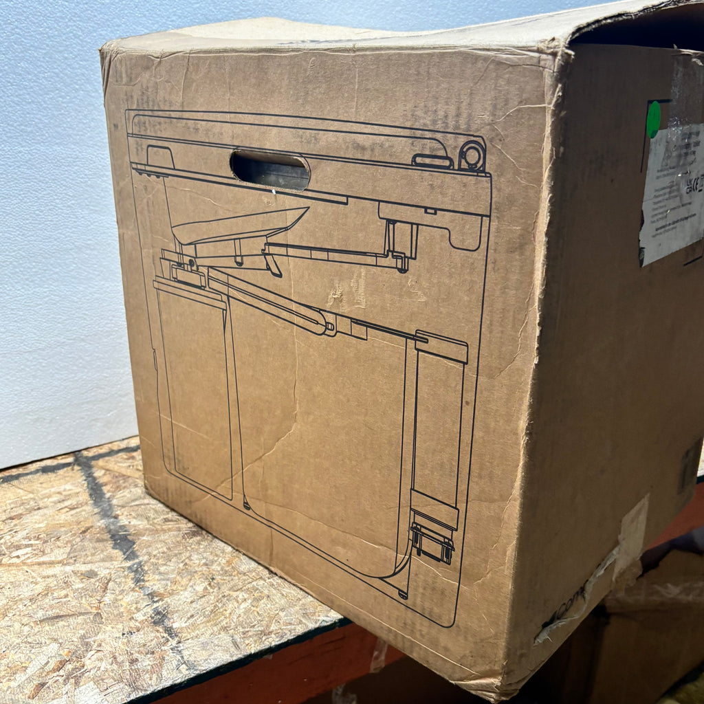 CUDDY COMPOSTING TOILET 3.9 GAL CAPACITY